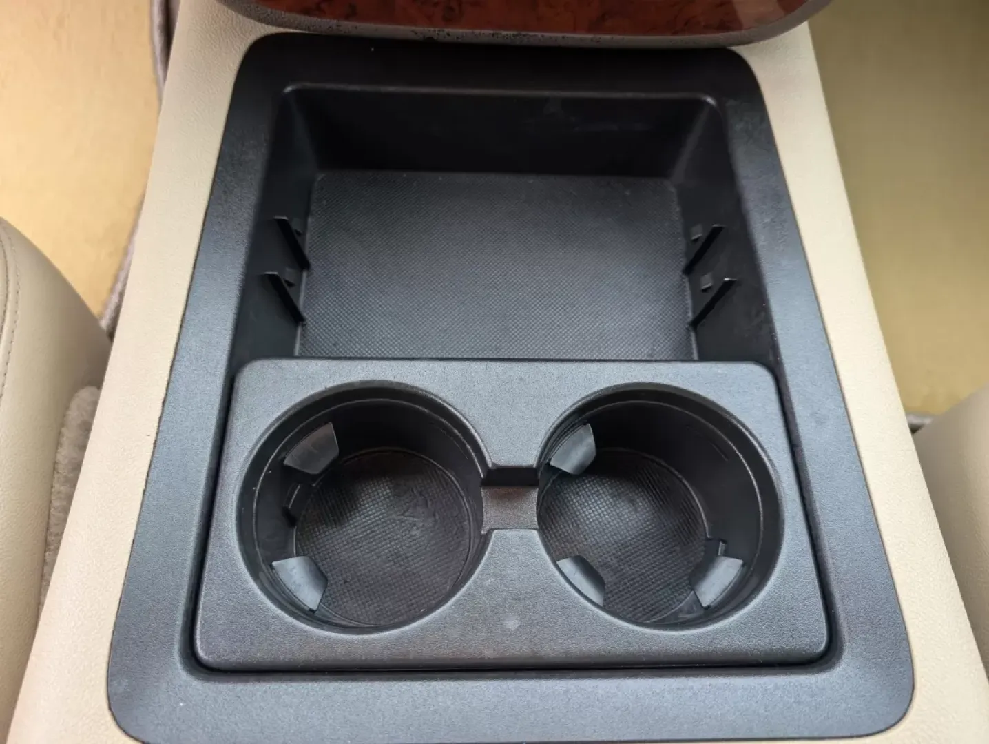 2011 /Light Cashmere/Dark Cashmere Chevrolet Suburban LT (1GNSCJE06BR) with an Other engine, located at 804 22nd Ave, Phenix City, AL, 36870, (334) 297-1860, 32.484749, -85.024475 - **Discover Adventure with the 2011 Chevrolet Suburban LT at Gils Auto Perfect for Growing Families in Phenix City!**<br /> <br /> Are you ready to elevate your family adventures while ensuring a comfortable ride for everyone? The 2011 Chevrolet Suburban LT is your ideal companion for weekend getawa - Photo#13