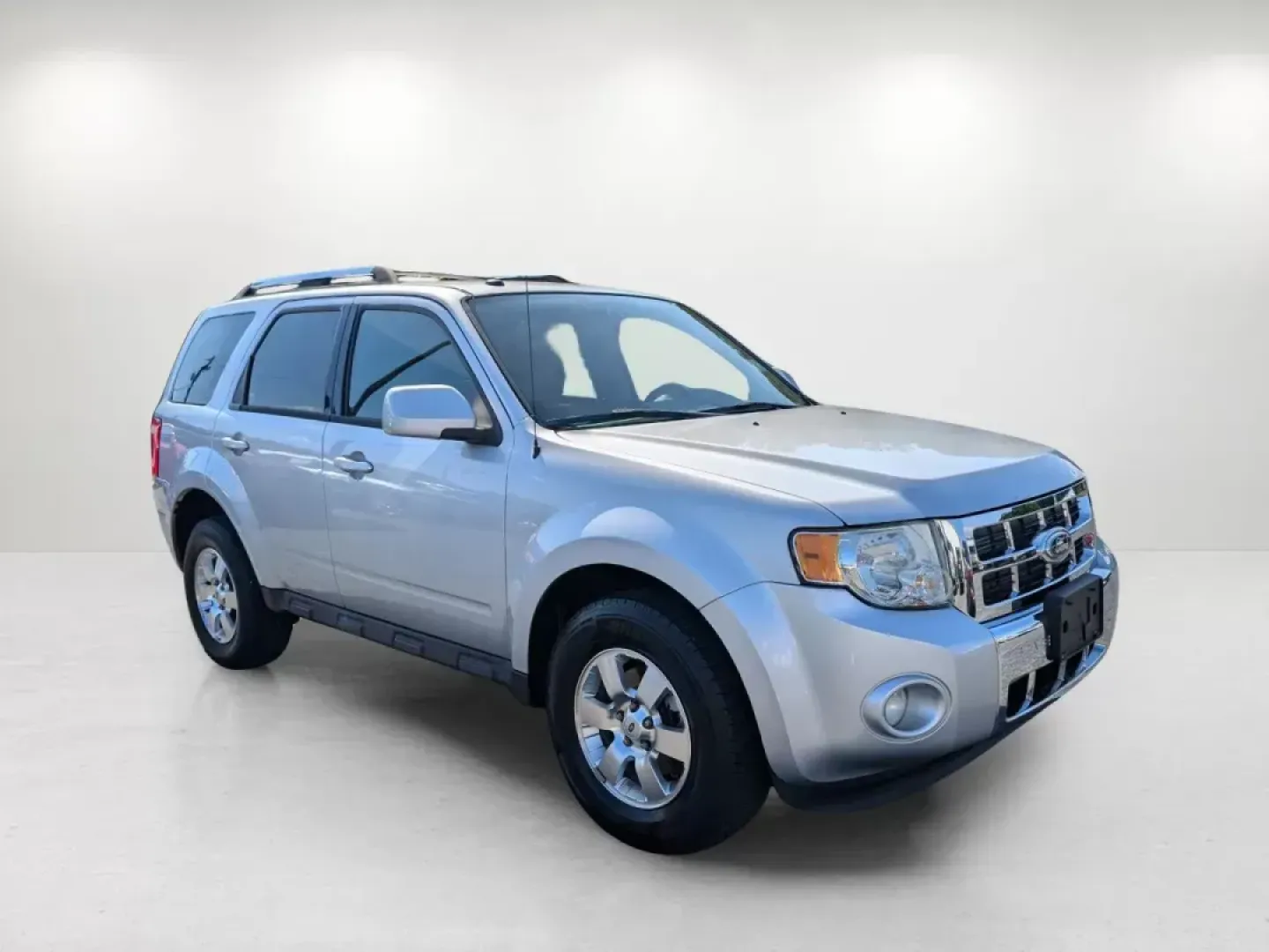2011 Ford Escape Limited (1FMCU0EG6BK) with an Gas/Ethanol V6 3.0L/181 engine, 6-Speed Automatic transmission, located at 3959 U.S. 80 W, Phenix City, AL, 36870, (334) 297-4885, 32.469296, -85.135185 - 2011 Ford Escape Limited - Photo#3