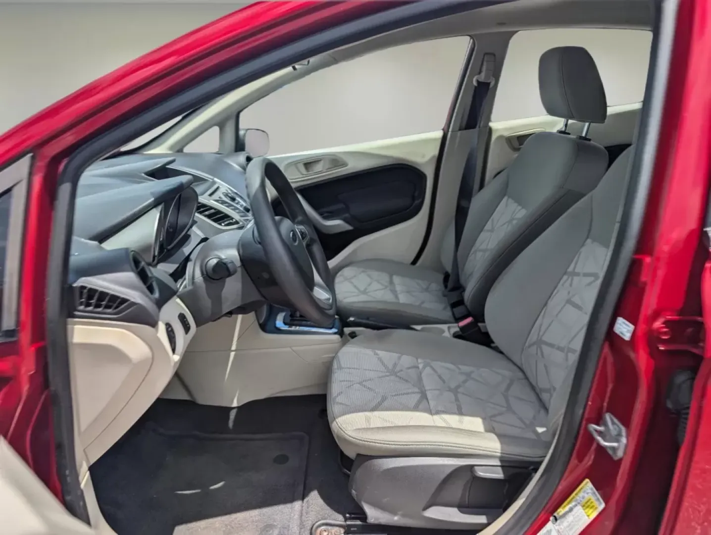 2011 Ford Fiesta SE (3FADP4EJ3BM) with an Other engine, located at 3959 U.S. 80 W, Phenix City, AL, 36870, (334) 297-4885, 32.469296, -85.135185 - Are you ready to elevate your daily commute or weekend adventures? The 2011 Ford Fiesta SE is the perfect hatchback that beautifully blends style, efficiency, and versatility, making it ideal for budget-conscious buyers or those seeking a reliable second chance vehicle. At Gils Auto, your trusted Bu - Photo#9