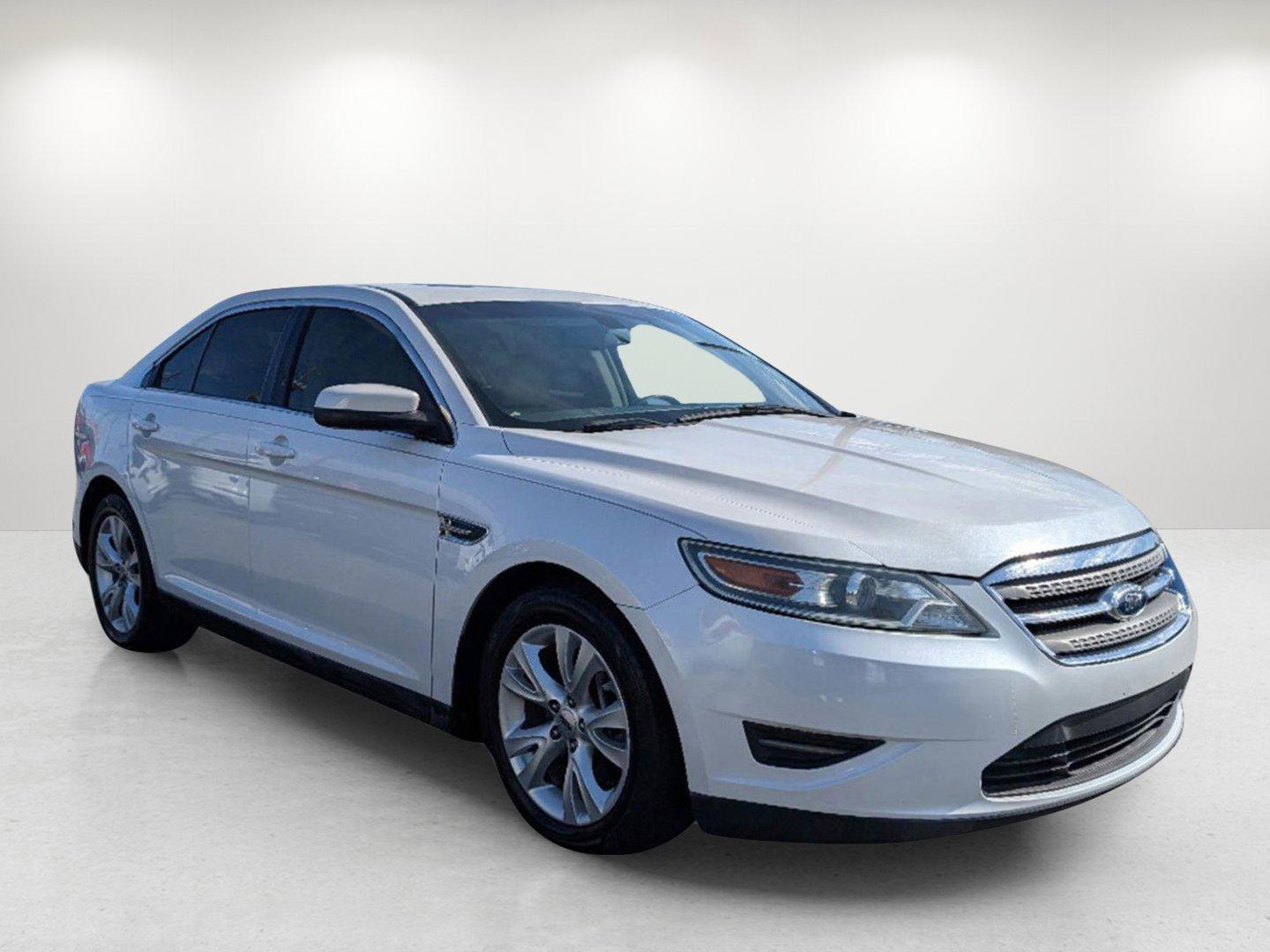 2011 Ford Taurus SEL (1FAHP2EW0BG) with an Gas V6 3.5L/213 engine, 6-Speed Automatic w/OD SelectShift transmission, located at 3959 U.S. 80 W, Phenix City, AL, 36870, (334) 297-4885, 32.469296, -85.135185 - 2011 Ford Taurus SEL - Photo#2