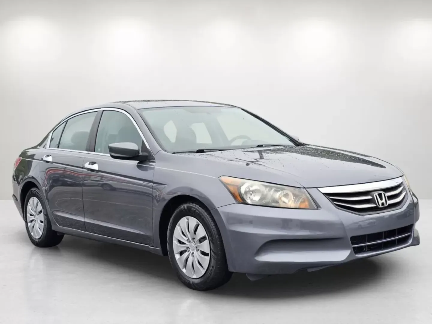 2011 Honda Accord Sdn LX (1HGCP2F30BA) with an Other engine, located at 3959 U.S. 80 W, Phenix City, AL, 36870, (334) 297-4885, 32.469296, -85.135185 - **Discover Your Next Adventure with the 2011 Honda Accord LX at Gils Auto!**<br /> <br /> Are you searching for a reliable and stylish vehicle that fits your busy lifestyle? Look no further than the 2011 Honda Accord LX, available now at Gils Auto in Phenix City, AL. This exceptional sedan is perfec - Photo#3