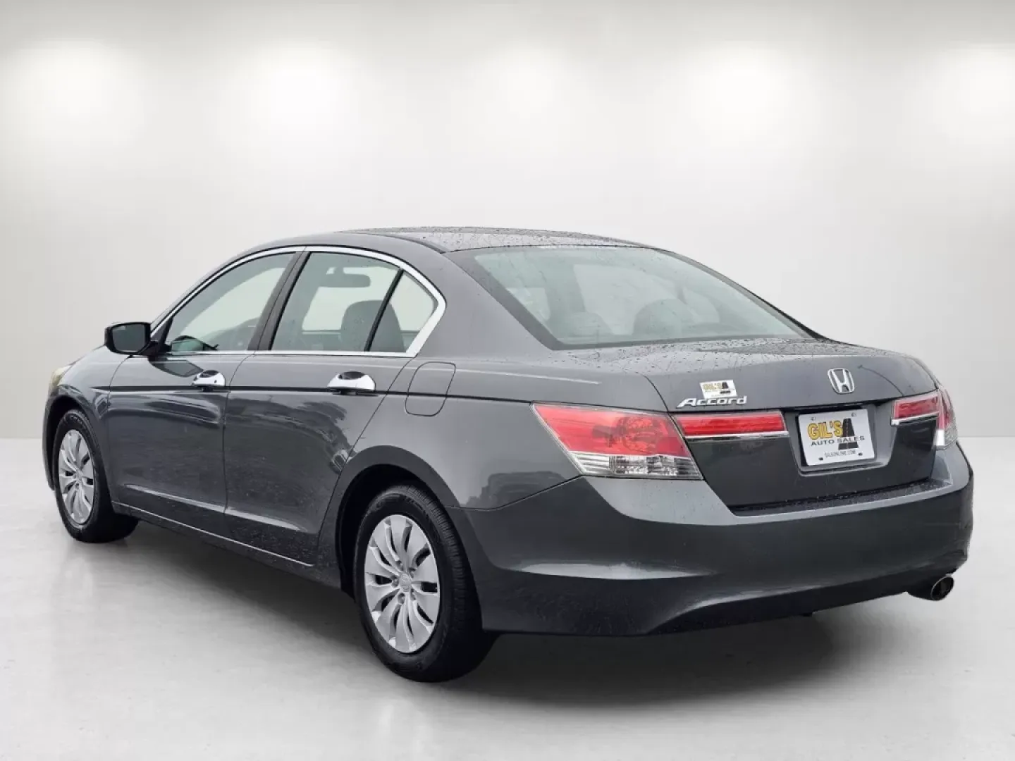 2011 Honda Accord Sdn LX (1HGCP2F30BA) with an Other engine, located at 3959 U.S. 80 W, Phenix City, AL, 36870, (334) 297-4885, 32.469296, -85.135185 - **Discover Your Next Adventure with the 2011 Honda Accord LX at Gils Auto!**<br /> <br /> Are you searching for a reliable and stylish vehicle that fits your busy lifestyle? Look no further than the 2011 Honda Accord LX, available now at Gils Auto in Phenix City, AL. This exceptional sedan is perfec - Photo#7