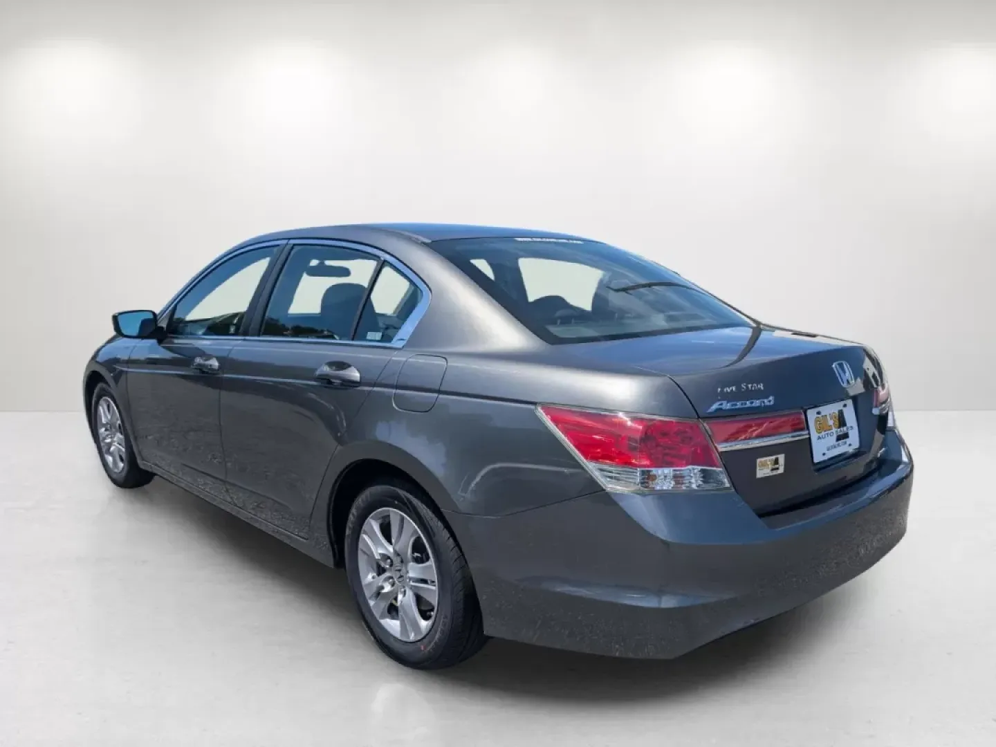 2011 Honda Accord Sdn SE (1HGCP2F67BA) with an Other engine, located at 521 Old Farm Lane Rd, Prattville, AL, 36066, (334) 325-1505, 32.482460, -86.416367 - Discover your next adventure with the 2011 Honda Accord SE, a sedan that effortlessly blends style, comfort, and reliability. Whether you're commuting to work, ferrying the kids to soccer practice, or planning a weekend getaway, this car is designed to meet the diverse needs of today's busy lifestyl - Photo#6