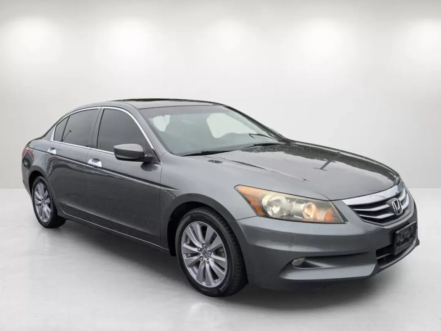 2011 Honda Accord Sdn EX-L (1HGCP3F87BA) with an Other engine, located at 1430 Gateway Drive, Opelika, AL, 36801, (334) 239-0944, 32.637871, -85.409790 - Experience life on the road with the perfect blend of comfort, reliability, and style in this stunning 2011 Honda Accord Sdn EX-L, available now at Gils Auto in Phenix City, AL. This sedan is not just a vehicle; it's a lifestyle choice for commuters, families, and adventure seekers alike. Whether yo - Photo#2