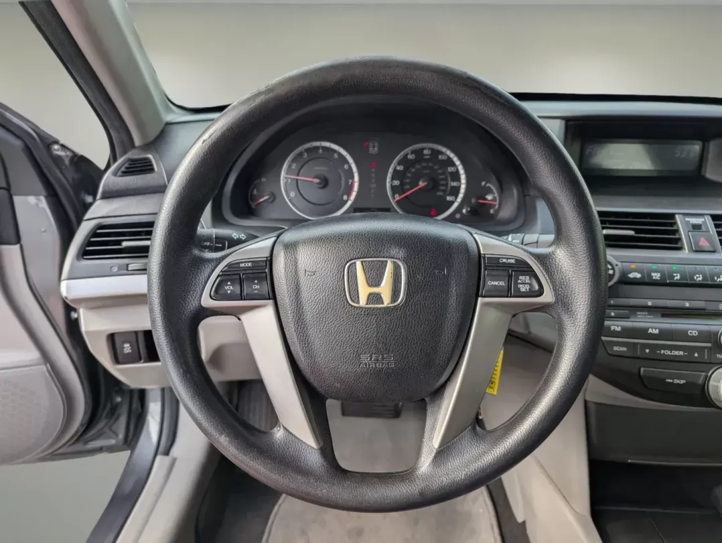 2011 Honda Accord Sdn LX (1HGCP2F37BA) with an Gas I4 2.4L/144 engine, 5-Speed Automatic transmission, located at 1430 Gateway Drive, Opelika, AL, 36801, (334) 239-0944, 32.637871, -85.409790 - 2011 Honda Accord Sdn LX - Photo#15