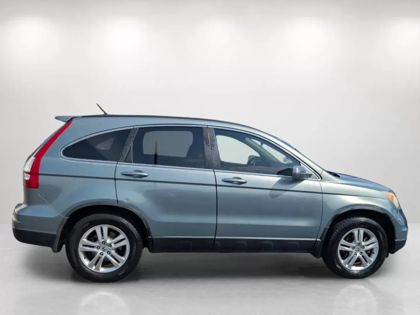 2011 Honda CR-V EX-L (5J6RE3H79BL) with an Other engine, located at 521 Old Farm Lane Rd, Prattville, AL, 36066, (334) 325-1505, 32.482460, -86.416367 - **Discover Your Perfect Family SUV! Drive Home the 2011 Honda CR-V EX-L from Gils Auto in Phenix City, AL!**<br /> <br /> Are you searching for a reliable vehicle that caters to your adventurous lifestyle and growing family needs? Look no further! At Gils Auto, we present the exceptional 2011 Honda - Photo#3