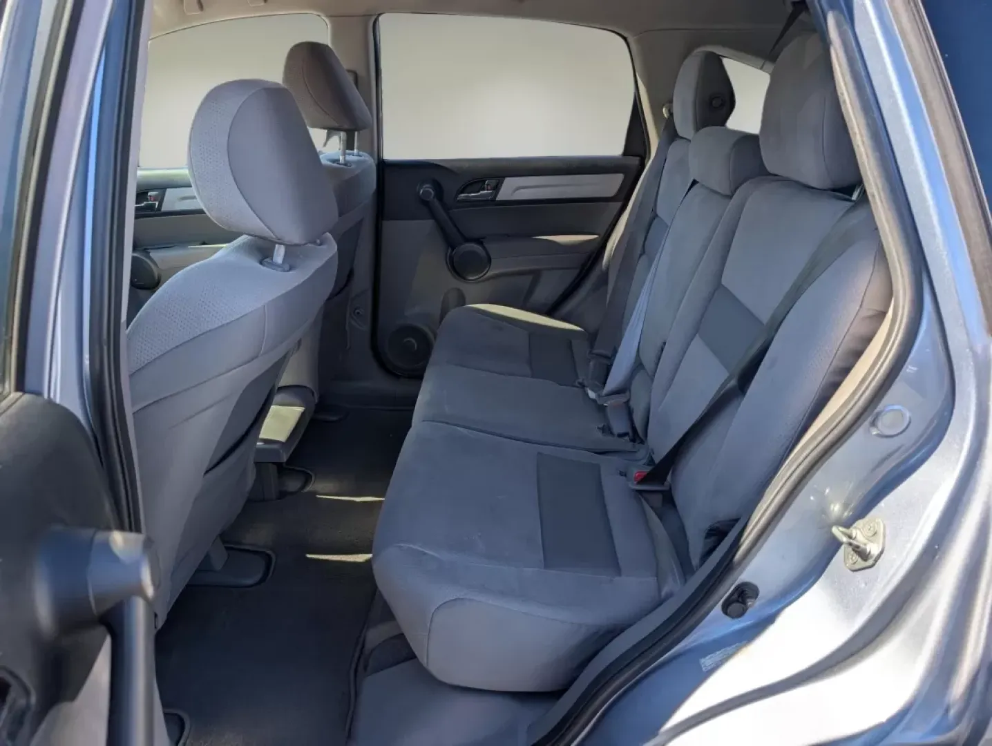 2011 Honda CR-V SE (5J6RE4H48BL) with an Other engine, located at 1430 Gateway Drive, Opelika, AL, 36801, (334) 239-0944, 32.637871, -85.409790 - **Experience the Freedom of Adventure with the 2011 Honda CR-V SE Perfect for Your Active Lifestyle!**<br /> <br /> Are you ready to elevate your weekends and daily adventures? The 2011 Honda CR-V SE is the ultimate SUV designed for those who crave reliability, style, and versatility. Whether you'r - Photo#9