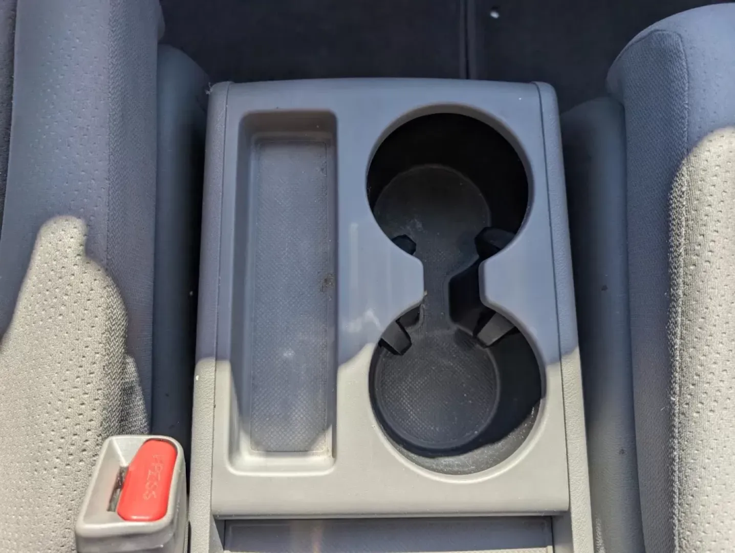 2011 Honda CR-V SE (5J6RE4H48BL) with an Other engine, located at 1430 Gateway Drive, Opelika, AL, 36801, (334) 239-0944, 32.637871, -85.409790 - **Experience the Freedom of Adventure with the 2011 Honda CR-V SE Perfect for Your Active Lifestyle!**<br /> <br /> Are you ready to elevate your weekends and daily adventures? The 2011 Honda CR-V SE is the ultimate SUV designed for those who crave reliability, style, and versatility. Whether you'r - Photo#11