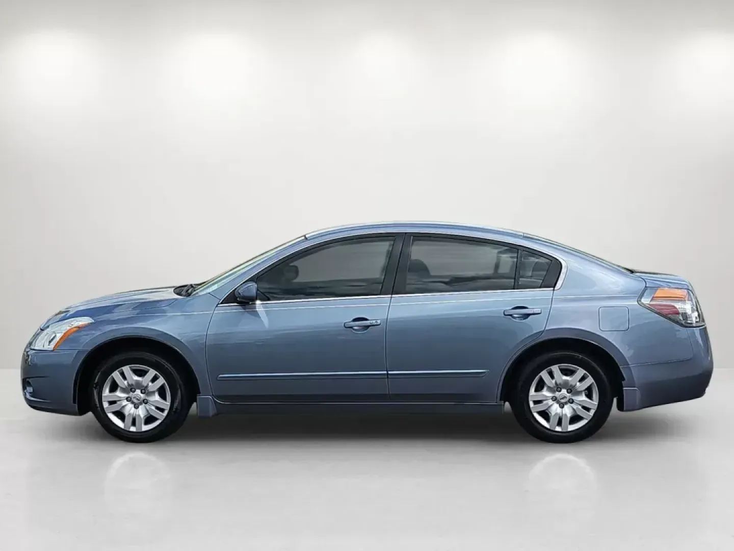 2011 /Frost Nissan Altima 2.5 S (1N4AL2AP2BC) with an Gas I4 2.5L/ engine, 1-Speed Continuously Variable transmission, located at 521 Old Farm Lane Rd, Prattville, AL, 36066, (334) 325-1505, 32.482460, -86.416367 - 2011 Nissan Altima 2.5 S - Photo#8