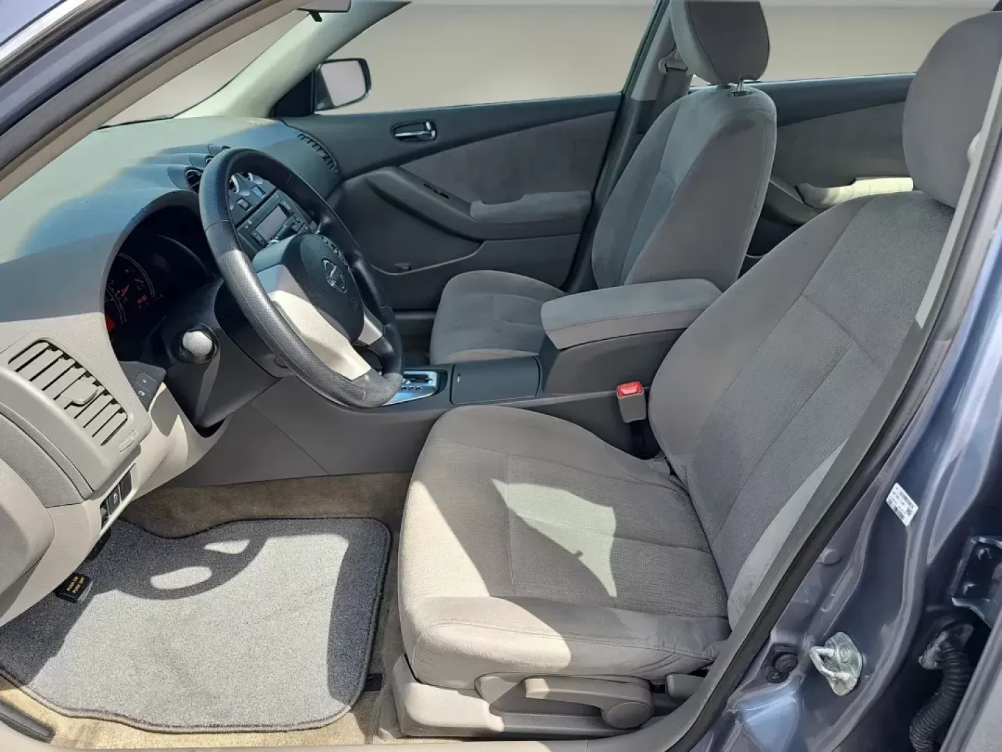 2011 /Frost Nissan Altima 2.5 S (1N4AL2AP2BC) with an Gas I4 2.5L/ engine, 1-Speed Continuously Variable transmission, located at 521 Old Farm Lane Rd, Prattville, AL, 36066, (334) 325-1505, 32.482460, -86.416367 - 2011 Nissan Altima 2.5 S - Photo#10