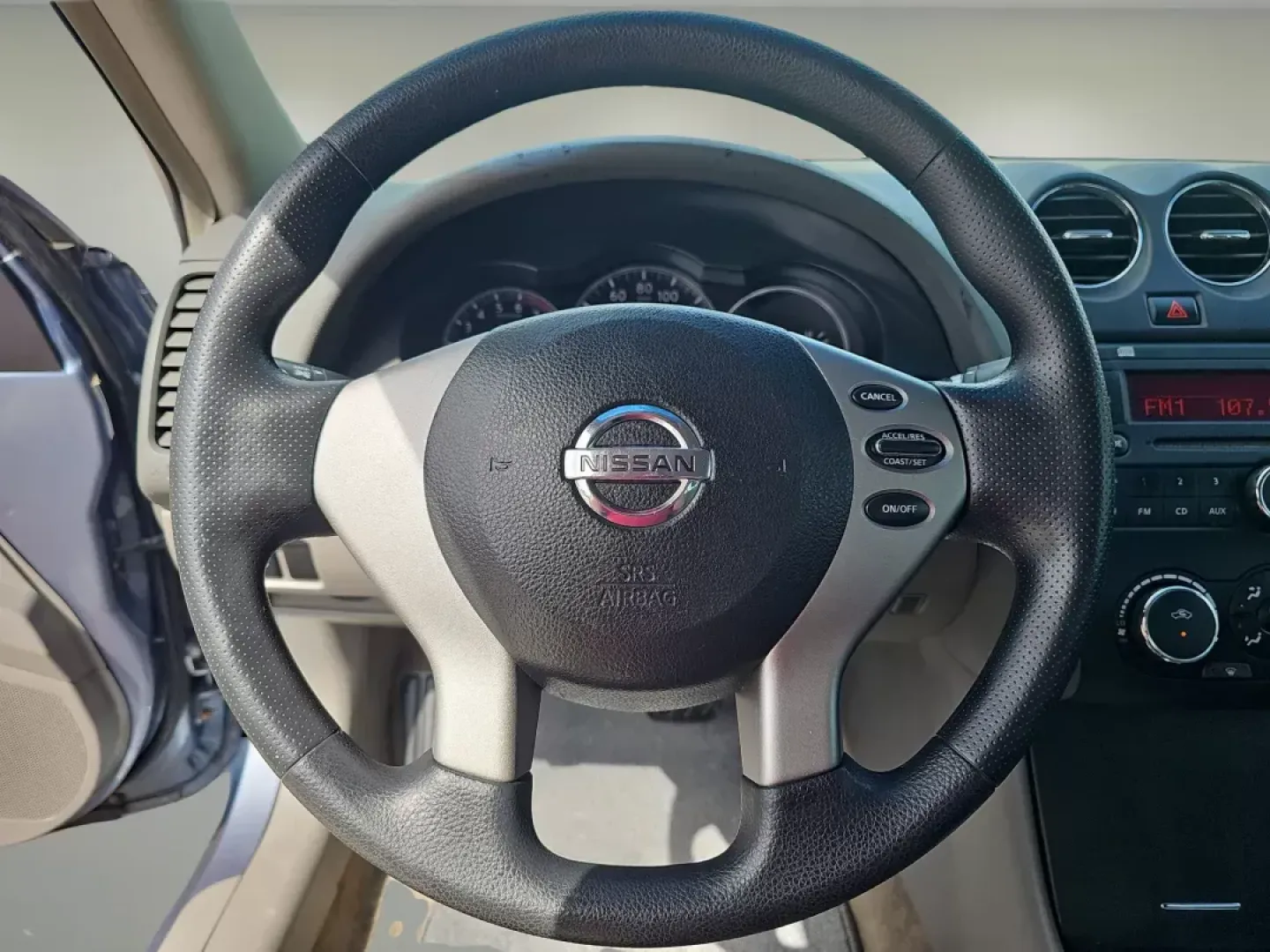 2011 /Frost Nissan Altima 2.5 S (1N4AL2AP2BC) with an Gas I4 2.5L/ engine, 1-Speed Continuously Variable transmission, located at 521 Old Farm Lane Rd, Prattville, AL, 36066, (334) 325-1505, 32.482460, -86.416367 - 2011 Nissan Altima 2.5 S - Photo#11