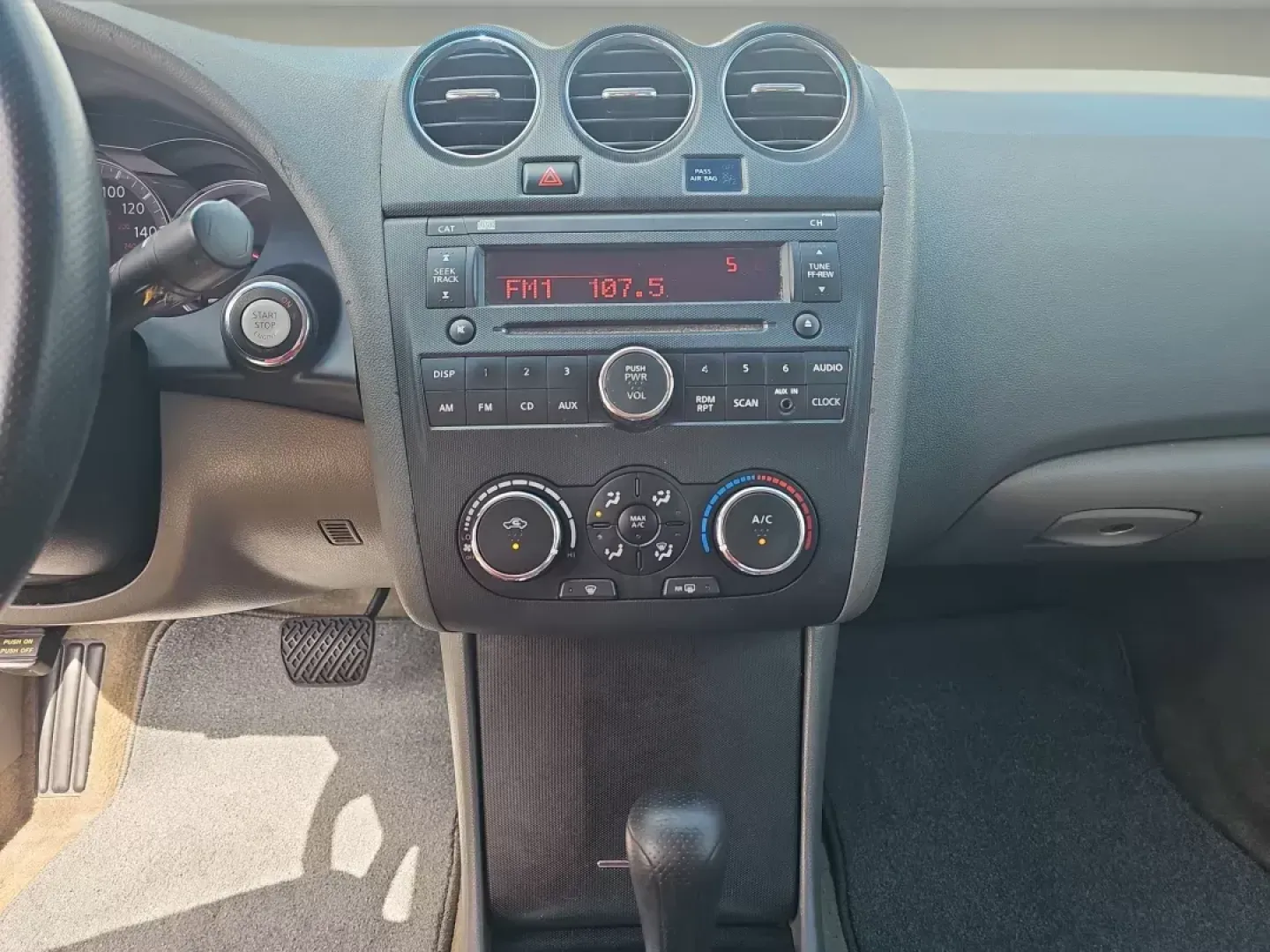 2011 /Frost Nissan Altima 2.5 S (1N4AL2AP2BC) with an Gas I4 2.5L/ engine, 1-Speed Continuously Variable transmission, located at 521 Old Farm Lane Rd, Prattville, AL, 36066, (334) 325-1505, 32.482460, -86.416367 - 2011 Nissan Altima 2.5 S - Photo#13