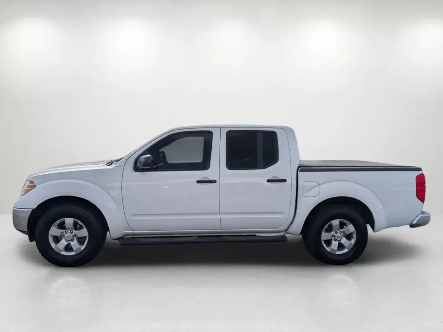 2011 /Beige Nissan Frontier SV (1N6AD0ER0BC) with an Gas V6 4.0L/241 engine, 5-Speed Automatic transmission, located at 804 22nd Ave, Phenix City, AL, 36870, (334) 297-1860, 32.484749, -85.024475 - 2011 Nissan Frontier SV - Photo#7