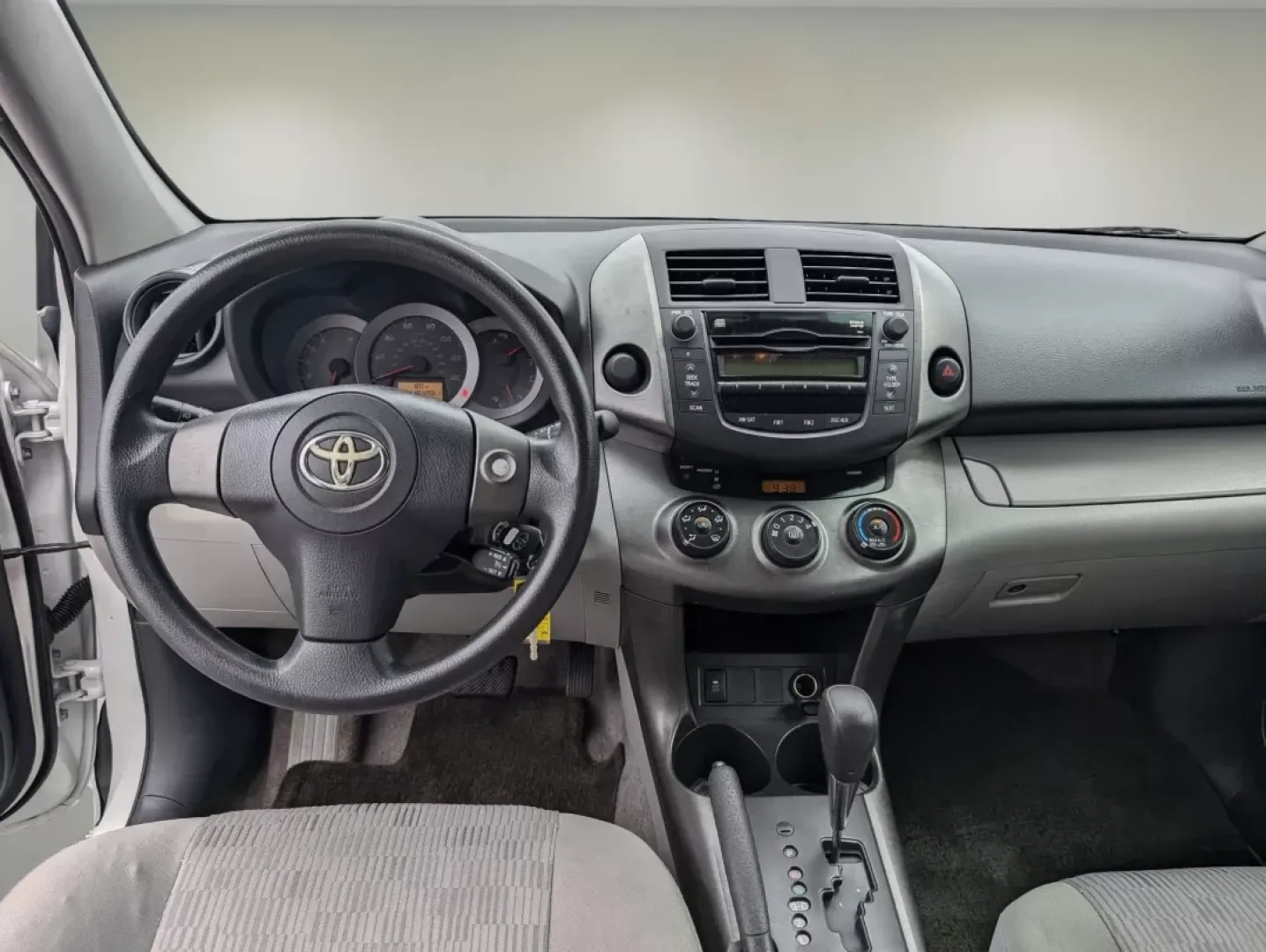 2011 Toyota RAV4 (JTMZF4DV9B5) with an Other engine, located at 3959 U.S. 80 W, Phenix City, AL, 36870, (334) 297-4885, 32.469296, -85.135185 - **Unleash New Adventures with the 2011 Toyota RAV4 Perfect for Everyday Explorers!**<br /> <br /> Are you ready to elevate your daily commute or family road trips? The 2011 Toyota RAV4 is the versatile SUV you've been searching for! With ample space, reliable performance, and a fuel-efficient desig - Photo#12