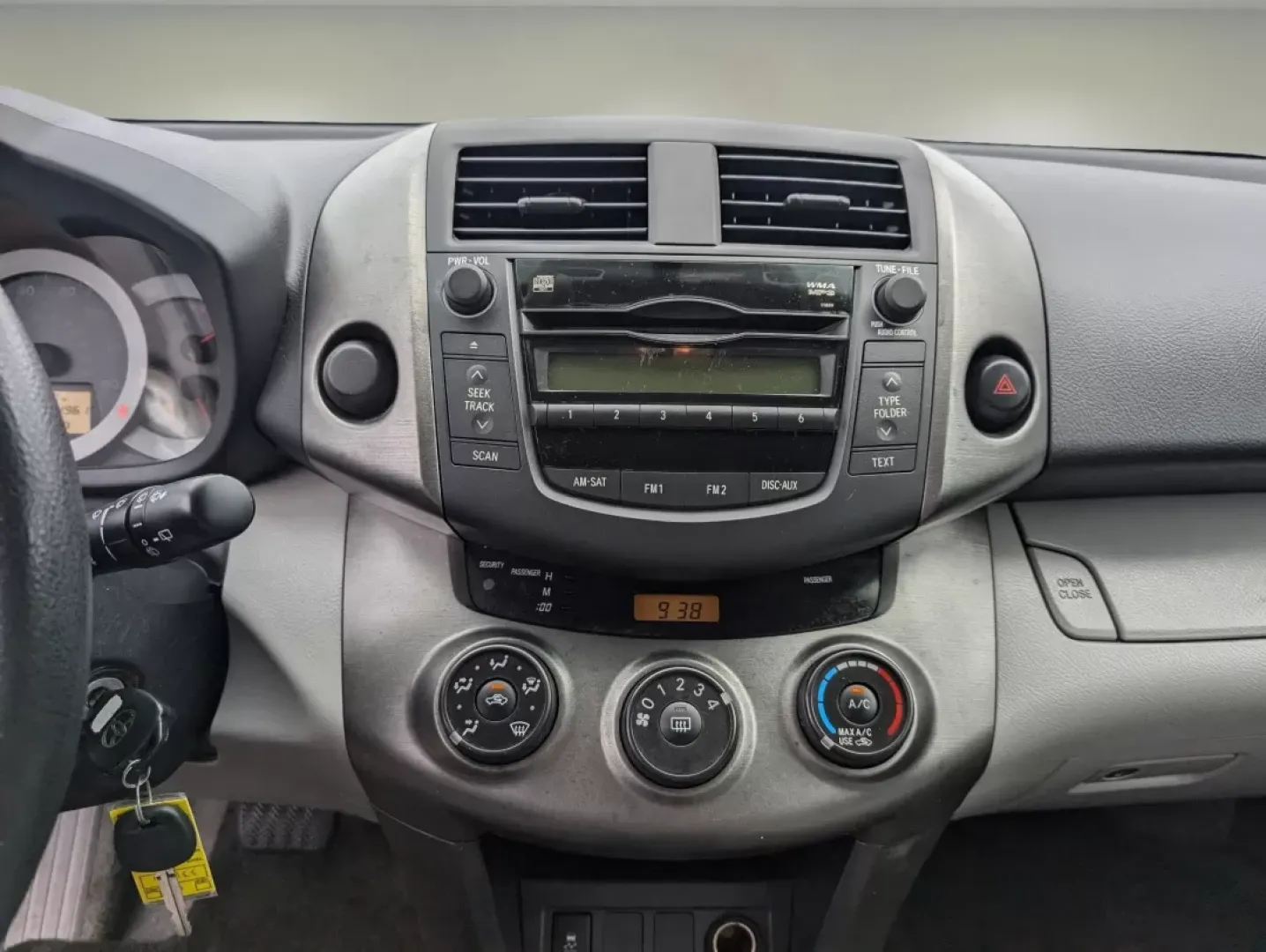 2011 Toyota RAV4 (JTMZF4DV9B5) with an Other engine, located at 3959 U.S. 80 W, Phenix City, AL, 36870, (334) 297-4885, 32.469296, -85.135185 - **Unleash New Adventures with the 2011 Toyota RAV4 Perfect for Everyday Explorers!**<br /> <br /> Are you ready to elevate your daily commute or family road trips? The 2011 Toyota RAV4 is the versatile SUV you've been searching for! With ample space, reliable performance, and a fuel-efficient desig - Photo#16