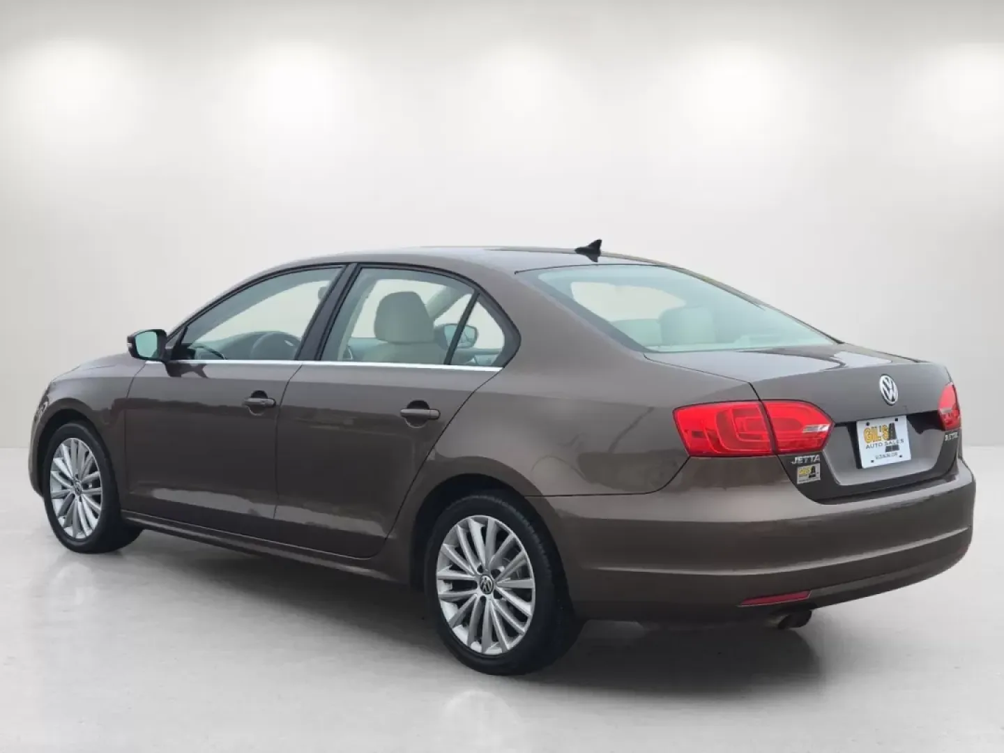 2011 Volkswagen Jetta SEL w/Sunroof PZEV (3VWLZ7AJXBM) with an Other engine, located at 521 Old Farm Lane Rd, Prattville, AL, 36066, (334) 325-1505, 32.482460, -86.416367 - **Hit the Road with Confidence: Explore the 2011 Volkswagen Jetta at Gils Auto!**<br /> <br /> Are you searching for a reliable and stylish vehicle that fits your family's lifestyle or your daily commute? Look no further! The 2011 Volkswagen Jetta is the perfect sedan to meet your needs. With an imp - Photo#8