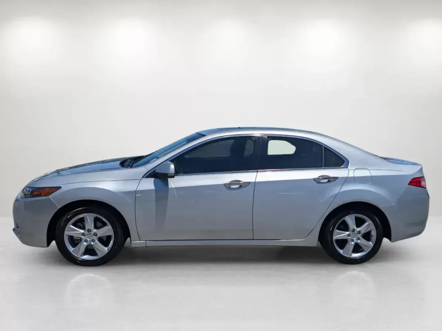 2012 Acura TSX (JH4CU2F45CC) with an Gas I4 2.4L/144 engine, 5-Speed Automatic transmission, located at 7000 Northlake Connector, Columbus, GA, 31904, (706) 987-8085, 32.524975, -84.978134 - 2012 Acura TSX - Photo#7