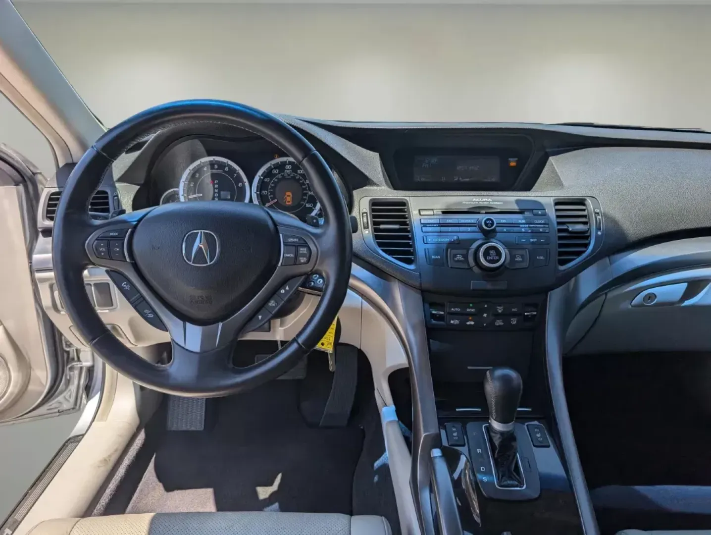 2012 Acura TSX (JH4CU2F45CC) with an Gas I4 2.4L/144 engine, 5-Speed Automatic transmission, located at 7000 Northlake Connector, Columbus, GA, 31904, (706) 987-8085, 32.524975, -84.978134 - 2012 Acura TSX - Photo#11