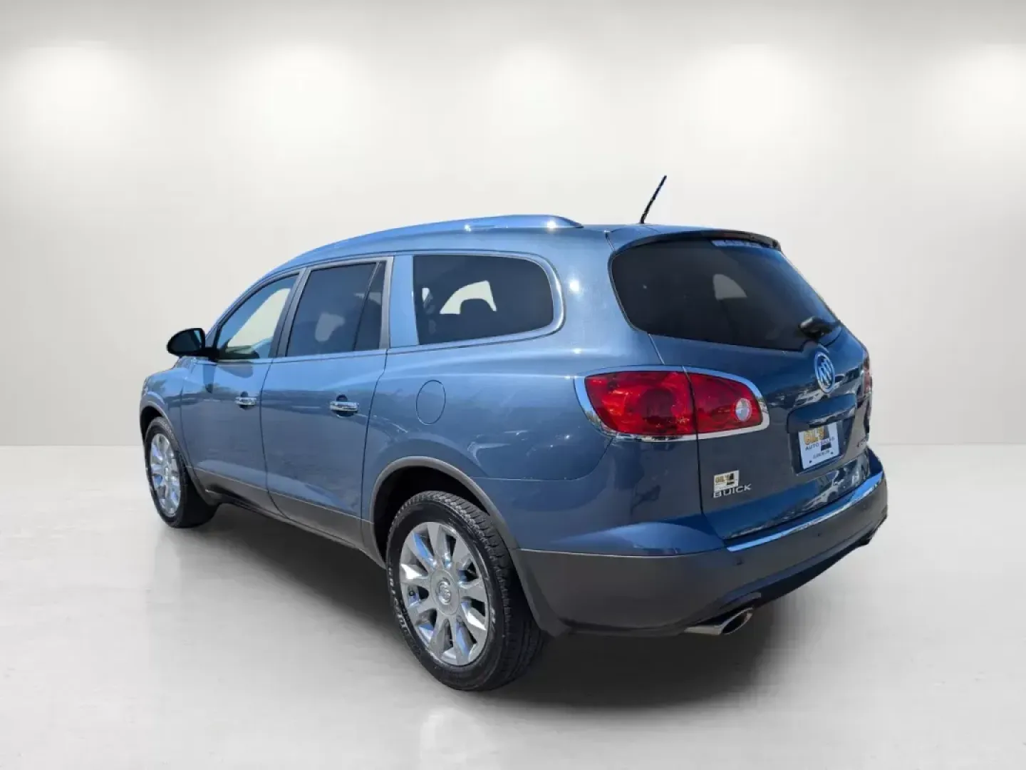 2012 /Titanium Buick Enclave Premium (5GAKRDED1CJ) with an Gas V6 3.6L/217 engine, 6-Speed Automatic transmission, located at 1430 Gateway Drive, Opelika, AL, 36801, (334) 239-0944, 32.637871, -85.409790 - 2012 Buick Enclave Premium - Photo#7
