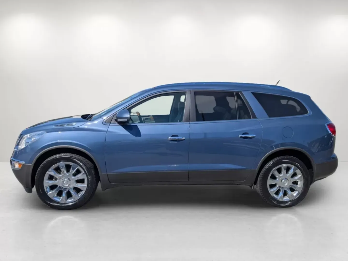 2012 /Titanium Buick Enclave Premium (5GAKRDED1CJ) with an Other engine, located at 804 22nd Ave, Phenix City, AL, 36870, (334) 297-1860, 32.484749, -85.024475 - Are you ready to elevate your family adventures with a vehicle that perfectly blends luxury and practicality? Look no further than the stunning 2012 Buick Enclave Premium, now available at Gils Auto in Opelika, AL! This sophisticated yet spacious SUV is the ultimate choice for growing families and w - Photo#7
