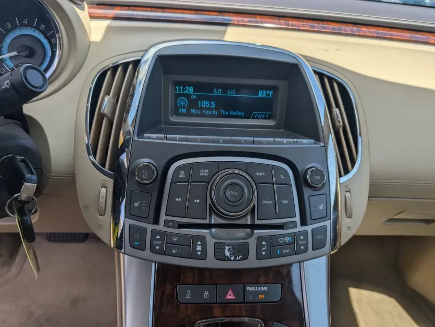2012 /Cashmere Buick LaCrosse Leather (1G4GC5G36CF) with an Other engine, located at 3959 U.S. 80 W, Phenix City, AL, 36870, (334) 297-4885, 32.469296, -85.135185 - **Discover Your Next Adventure with the 2012 Buick LaCrosse at Gils Auto!**<br /> <br /> Are you ready to elevate your driving experience? Whether you're commuting to work, shuttling the kids to soccer practice, or planning a weekend getaway, the 2012 Buick LaCrosse is the perfect companion for ever - Photo#12