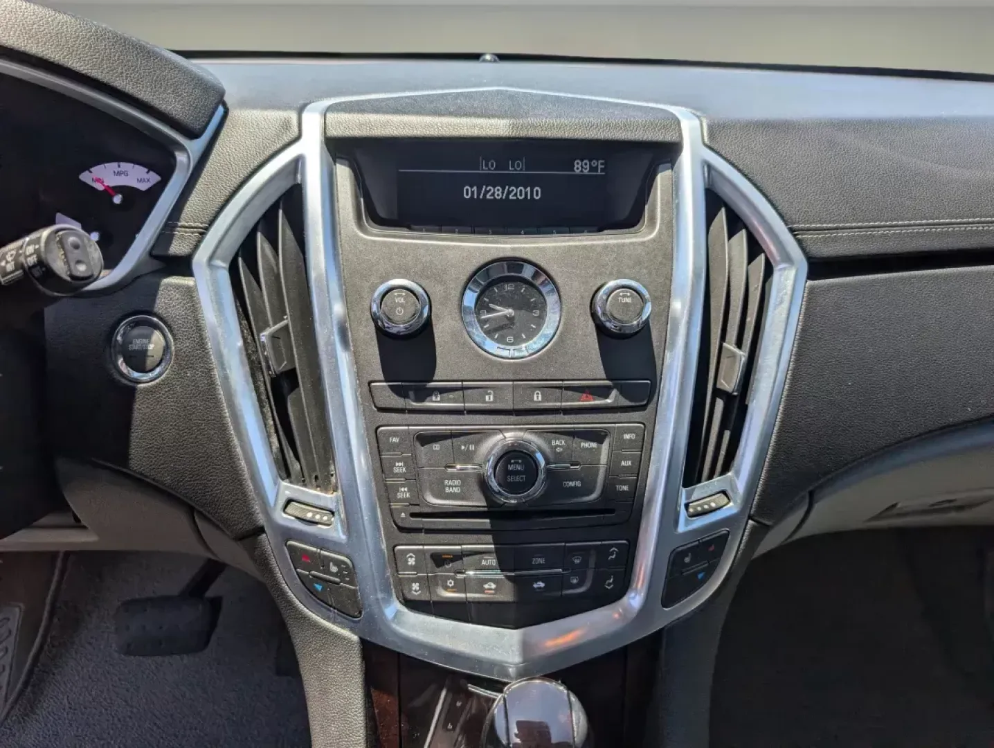 2012 /Titanium w/Ebony accents Cadillac SRX Luxury Collection (3GYFNDE30CS) with an Gas/Ethanol V6 3.6L/217 engine, 6-Speed Automatic w/Manual Shift transmission, located at 7000 Northlake Connector, Columbus, GA, 31904, (706) 987-8085, 32.524975, -84.978134 - 2012 Cadillac SRX Luxury Collection - Photo#14