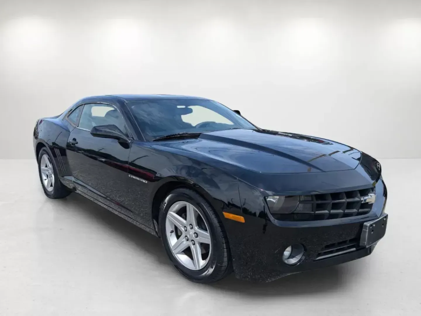 2012 /Black Chevrolet Camaro 1LT (2G1FB1E3XC9) with an Gas V6 3.6L/217 engine, 6-Speed Automatic transmission, located at 7000 Northlake Connector, Columbus, GA, 31904, (706) 987-8085, 32.524975, -84.978134 - 2012 Chevrolet Camaro 1LT - Photo#6
