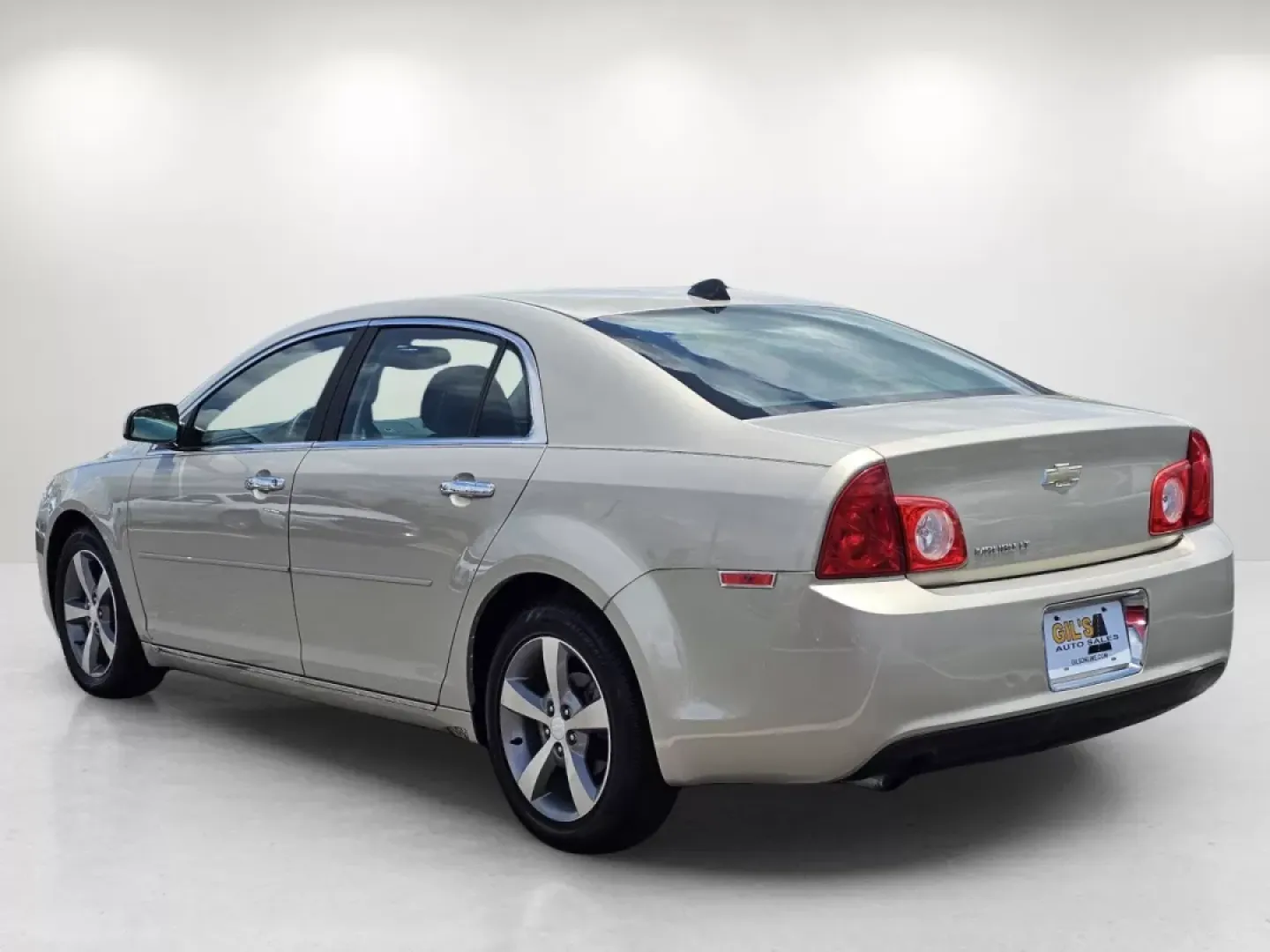 2012 /Ebony Chevrolet Malibu LT w/1LT (1G1ZC5E02CF) with an Other engine, located at 521 Old Farm Lane Rd, Prattville, AL, 36066, (334) 325-1505, 32.482460, -86.416367 - Experience the perfect blend of comfort, style, and reliability with the 2012 Chevrolet Malibu LT, available now at Gils Auto in Prattville, AL! Whether you're a daily commuter navigating the busy streets of downtown or a family looking for a dependable sedan for weekend adventures, this vehicle is - Photo#6