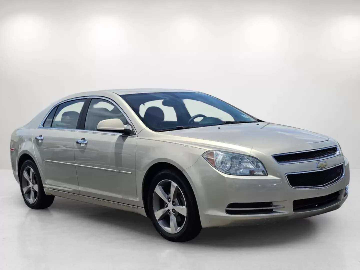 2012 /Ebony Chevrolet Malibu LT w/1LT (1G1ZC5E02CF) with an Other engine, located at 521 Old Farm Lane Rd, Prattville, AL, 36066, (334) 325-1505, 32.482460, -86.416367 - Experience the perfect blend of comfort, style, and reliability with the 2012 Chevrolet Malibu LT, available now at Gils Auto in Prattville, AL! Whether you're a daily commuter navigating the busy streets of downtown or a family looking for a dependable sedan for weekend adventures, this vehicle is - Photo#18