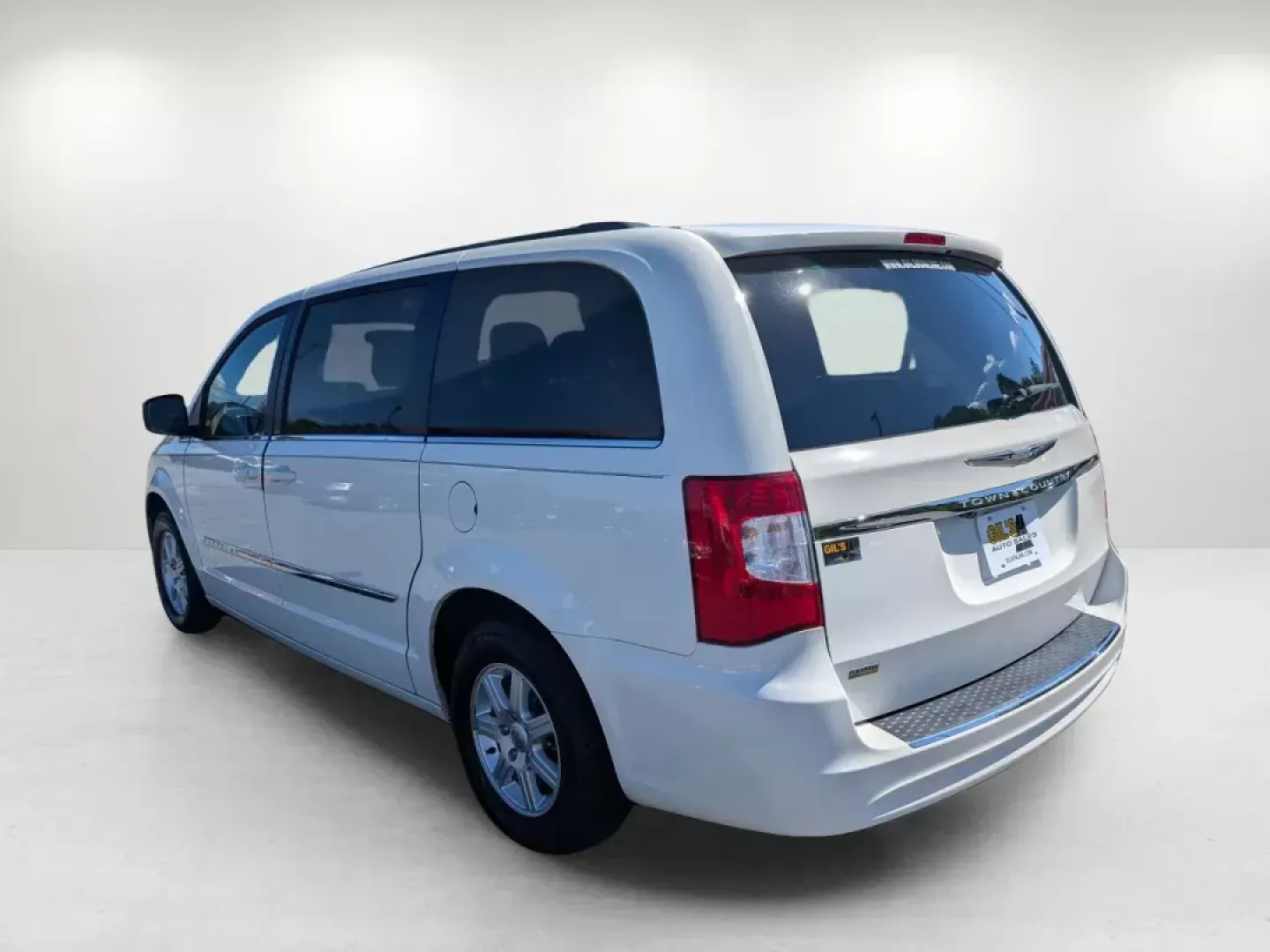 2012 /Black/Light Graystone Interior Chrysler Town and Country Touring (2C4RC1BG7CR) with an Gas/Ethanol V6 3.6L/ engine, 6-Speed Automatic transmission, located at 3959 U.S. 80 W, Phenix City, AL, 36870, (334) 297-4885, 32.469296, -85.135185 - 2012 Chrysler Town and Country Touring - Photo#2