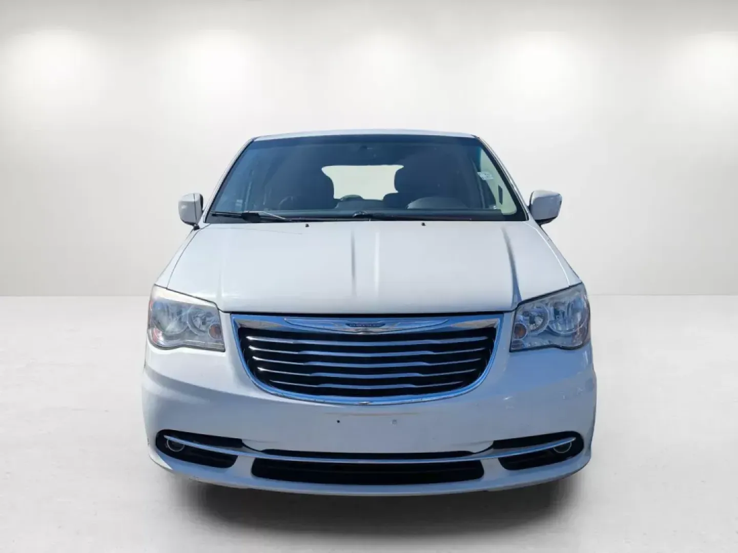 2012 /Black/Light Graystone Interior Chrysler Town and Country Touring (2C4RC1BG7CR) with an Gas/Ethanol V6 3.6L/ engine, 6-Speed Automatic transmission, located at 3959 U.S. 80 W, Phenix City, AL, 36870, (334) 297-4885, 32.469296, -85.135185 - 2012 Chrysler Town and Country Touring - Photo#7