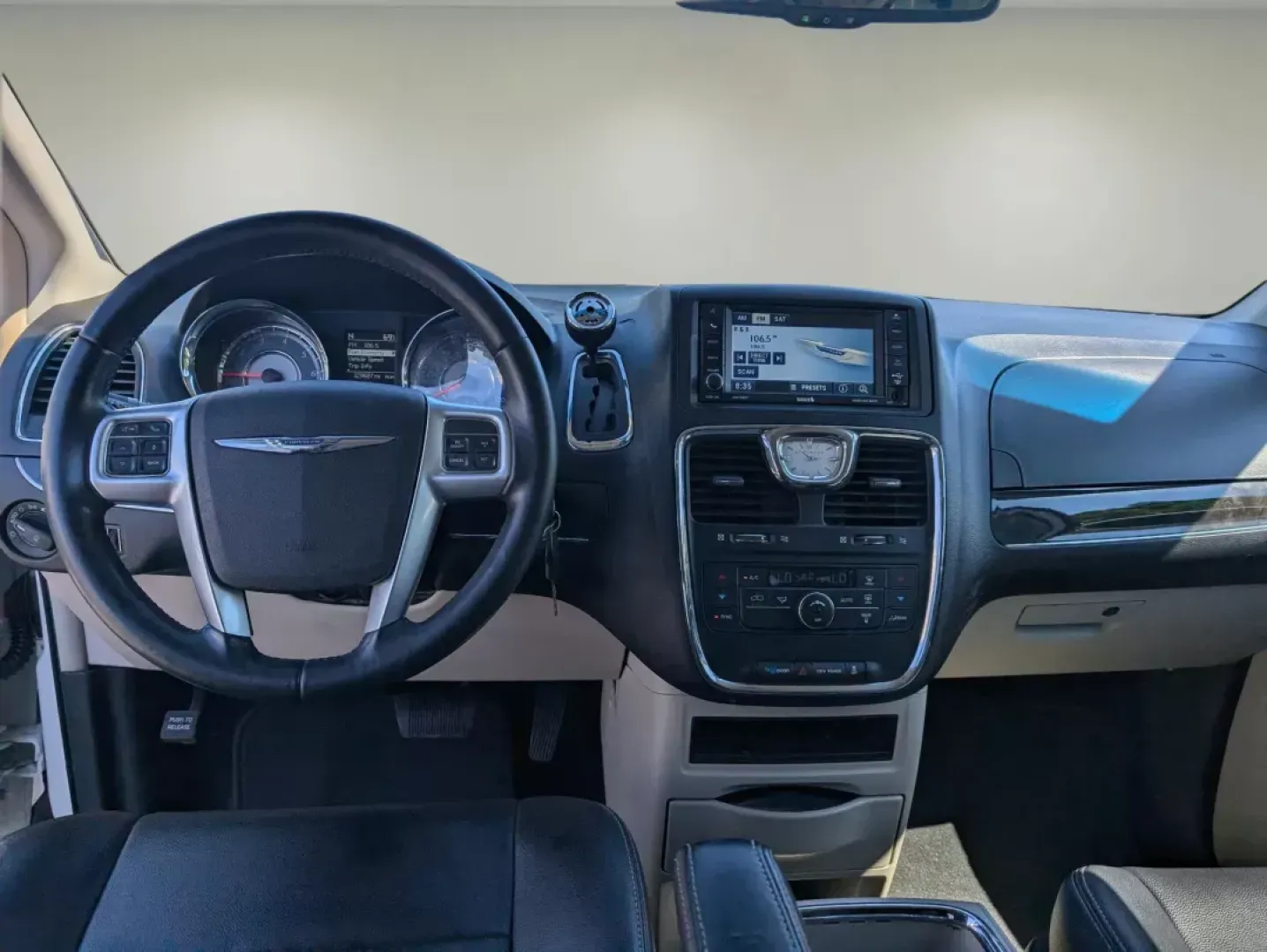 2012 /Black/Light Graystone Interior Chrysler Town and Country Touring (2C4RC1BG7CR) with an Gas/Ethanol V6 3.6L/ engine, 6-Speed Automatic transmission, located at 3959 U.S. 80 W, Phenix City, AL, 36870, (334) 297-4885, 32.469296, -85.135185 - 2012 Chrysler Town and Country Touring - Photo#12