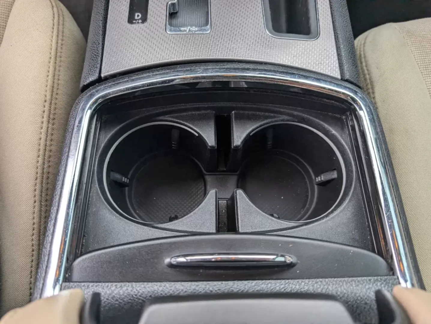 2012 /Black/Light Frost Beige Interior Dodge Charger SE (2C3CDXBG6CH) with an Other engine, located at 521 Old Farm Lane Rd, Prattville, AL, 36066, (334) 325-1505, 32.482460, -86.416367 - **Discover Your Next Adventure with the 2012 Dodge Charger SE at Gils Auto!**<br /> <br /> Are you ready to elevate your driving experience? Whether you're a daily commuter navigating the streets of Phenix City or a family seeking a reliable vehicle for weekend getaways, the 2012 Dodge Charger SE is - Photo#13