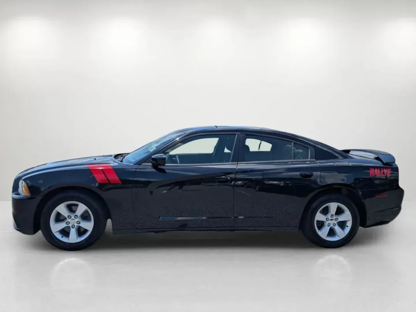 2012 /Black Interior Dodge Charger SXT (2C3CDXHG9CH) with an Gas V6 3.6L/220 engine, 8-Speed Automatic transmission, located at 3959 U.S. 80 W, Phenix City, AL, 36870, (334) 297-4885, 32.469296, -85.135185 - 2012 Dodge Charger SXT - Photo#7