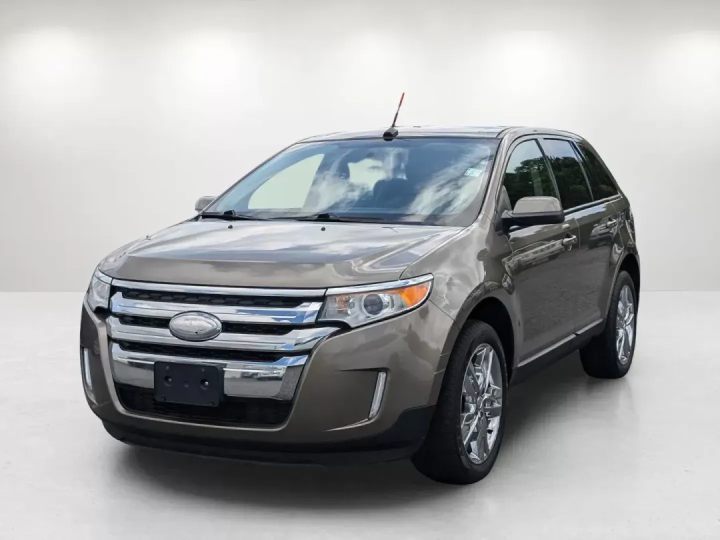 2012 Ford Edge SEL (2FMDK4JC7CB) with an Gas V6 3.5L/213 engine, 6-Speed Automatic transmission, located at 3959 U.S. 80 W, Phenix City, AL, 36870, (334) 297-4885, 32.469296, -85.135185 - **Explore the 2012 Ford Edge SEL: Your Gateway to Every Adventure!**<br /> <br /> Are you ready to upgrade your driving experience? Whether you're navigating daily commutes, planning family road trips, or exploring weekend getaways, the 2012 Ford Edge SEL is the perfect companion. With its sleek des - Photo#1