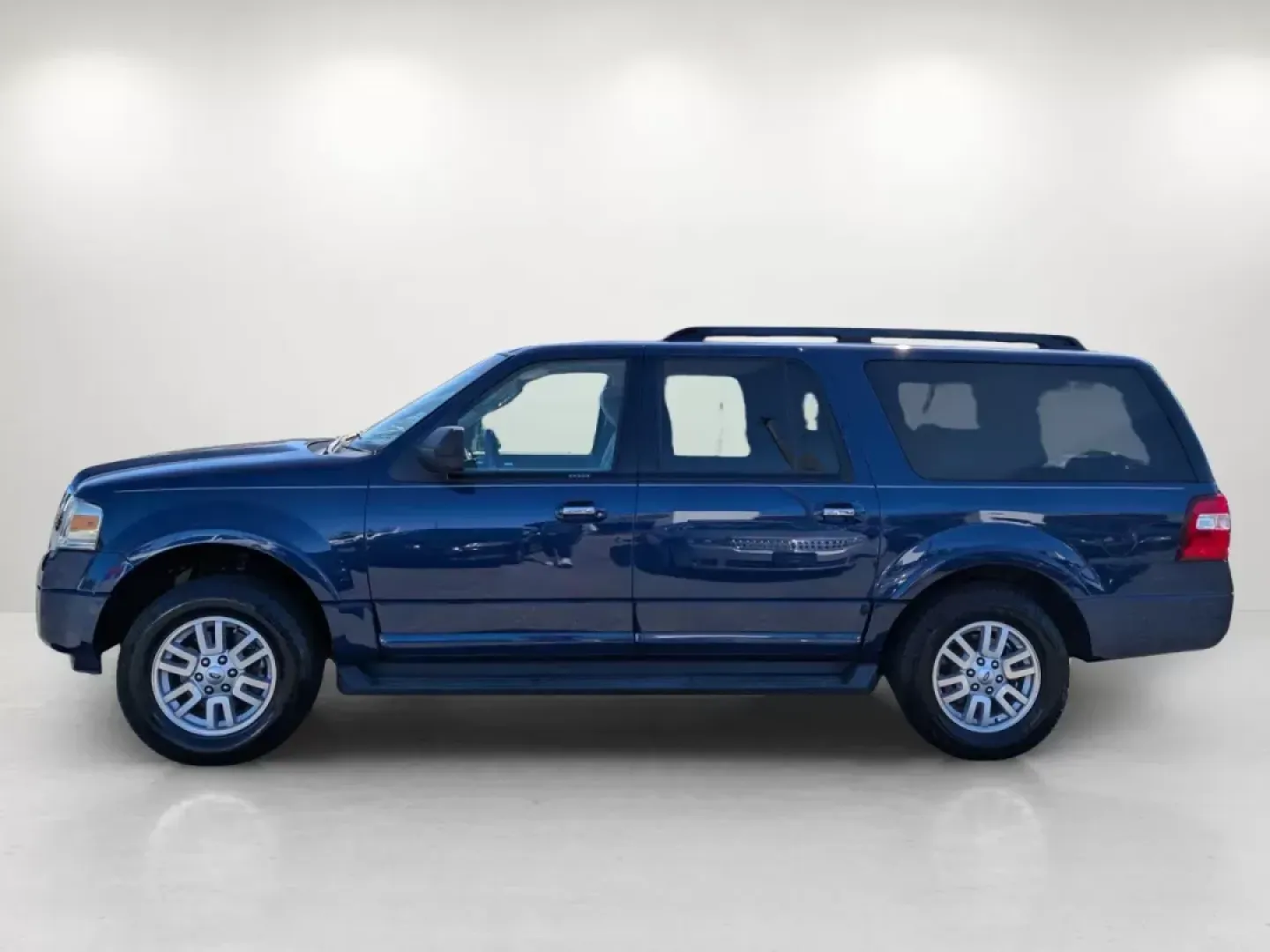 2012 Ford Expedition EL XLT (1FMJK1H57CE) with an Gas/Ethanol V8 5.4L/330 engine, 6-Speed Automatic transmission, located at 5115 14th Ave., Columbus, GA, 31904, (706) 323-0345, 32.511494, -84.971046 - 2012 Ford Expedition EL XLT - Photo#8