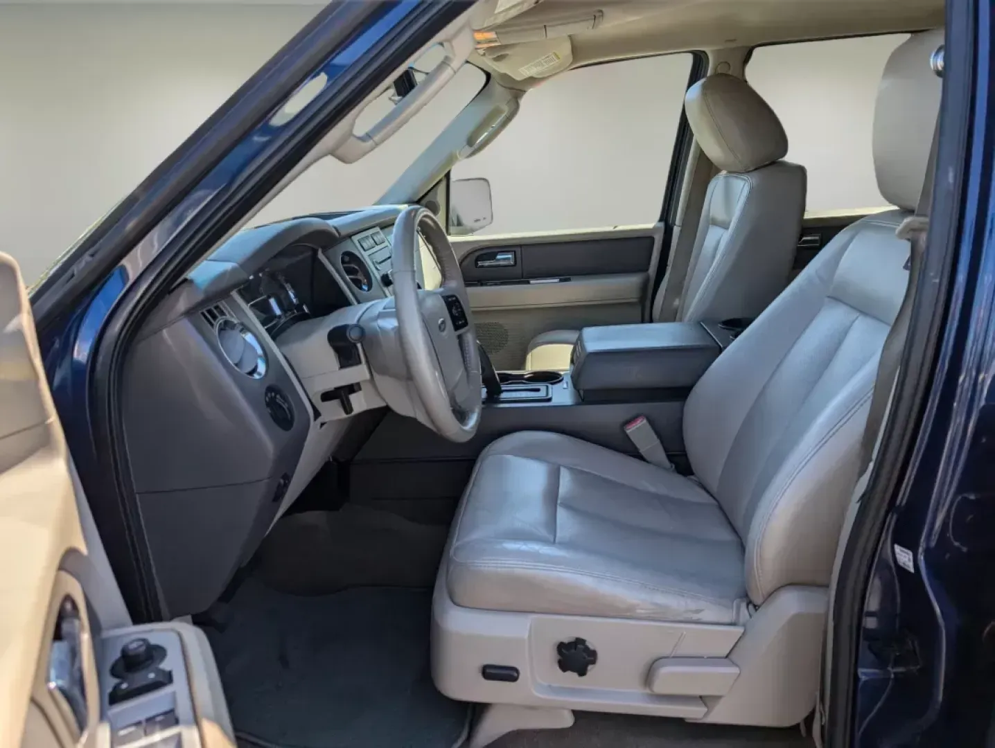 2012 Ford Expedition EL XLT (1FMJK1H57CE) with an Gas/Ethanol V8 5.4L/330 engine, 6-Speed Automatic transmission, located at 5115 14th Ave., Columbus, GA, 31904, (706) 323-0345, 32.511494, -84.971046 - 2012 Ford Expedition EL XLT - Photo#10
