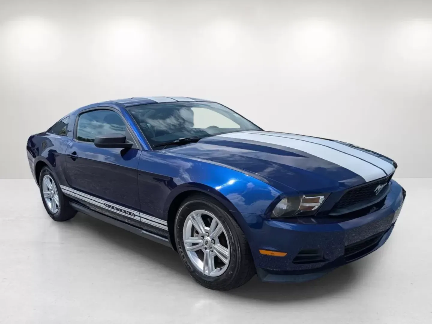 2012 Ford Mustang V6 (1ZVBP8AM2C5) with an Other engine, located at 804 22nd Ave, Phenix City, AL, 36870, (334) 297-1860, 32.484749, -85.024475 - **Unleash Your Inner Adventurer with This 2012 Ford Mustang V6 Coupe! Perfect for Thrilling Road Trips and Everyday Commutes!**<br /> <br /> Are you ready to turn heads and feel the rush of the open road? The 2012 Ford Mustang V6 Coupe is your ticket to a thrilling driving experience, whether you're - Photo#2