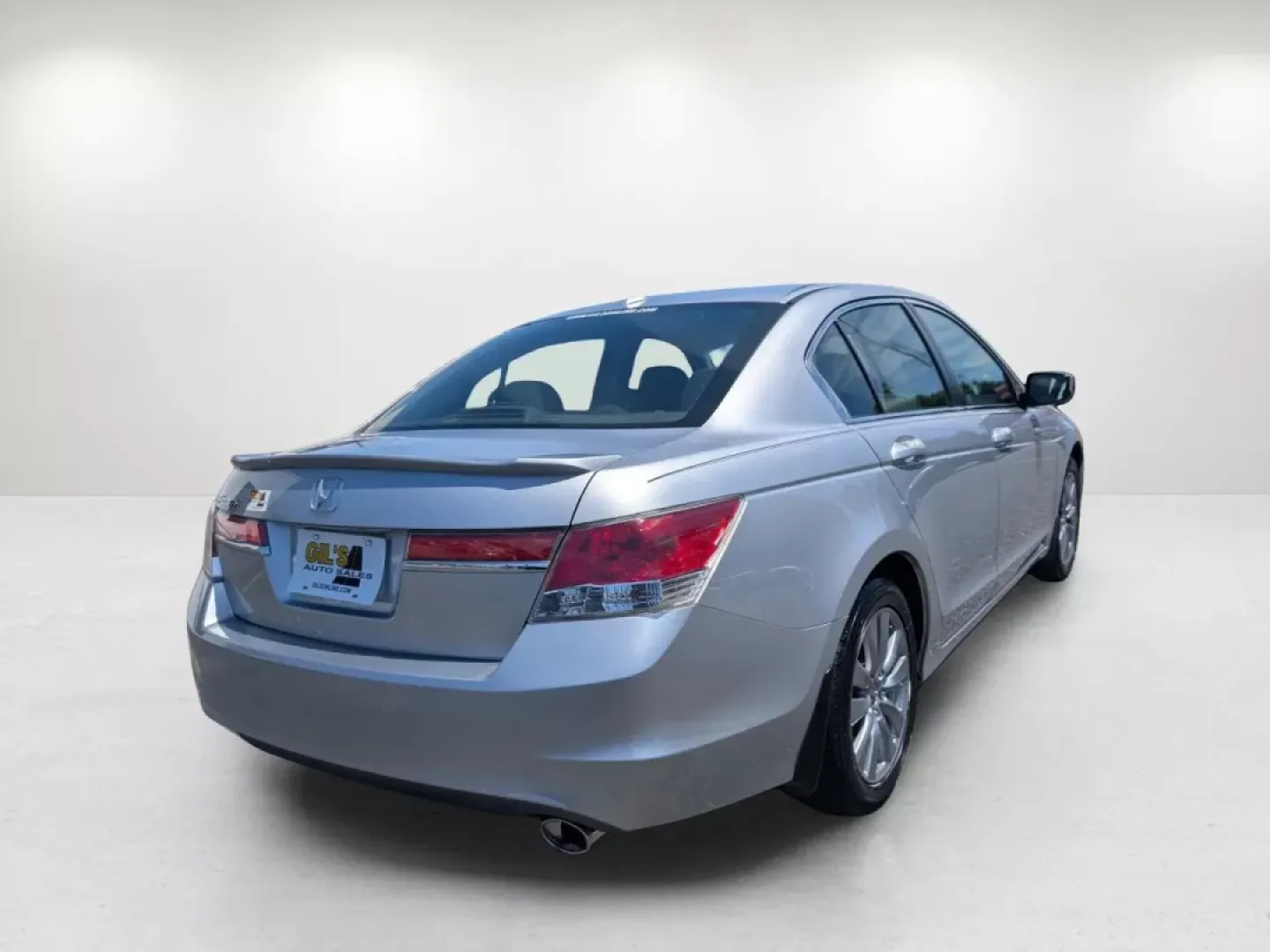 2012 Honda Accord Sdn EX-L (1HGCP2F83CA) with an Other engine, located at 804 22nd Ave, Phenix City, AL, 36870, (334) 297-1860, 32.484749, -85.024475 - **Drive Instantly into Luxury with the 2012 Honda Accord EX-L Your Perfect Daily Commuter!**<br /> <br /> Are you searching for a reliable sedan that seamlessly combines style, comfort, and performance? Look no further than this stunning 2012 Honda Accord EX-L! Perfect for daily commuters and growi - Photo#5