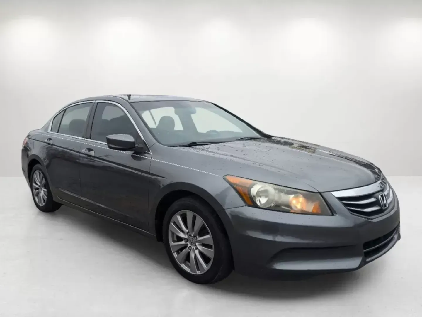 2012 Honda Accord Sdn EX-L (1HGCP2F88CA) with an Gas I4 2.4L/144 engine, 5-Speed Automatic transmission, located at 1430 Gateway Drive, Opelika, AL, 36801, (334) 239-0944, 32.637871, -85.409790 - 2012 Honda Accord Sdn EX-L - Photo#2
