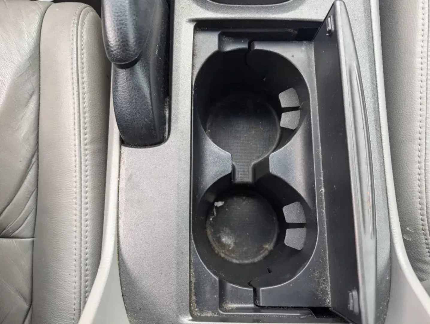 2012 Honda Accord Sdn EX-L (1HGCP2F88CA) with an Gas I4 2.4L/144 engine, 5-Speed Automatic transmission, located at 1430 Gateway Drive, Opelika, AL, 36801, (334) 239-0944, 32.637871, -85.409790 - 2012 Honda Accord Sdn EX-L - Photo#12