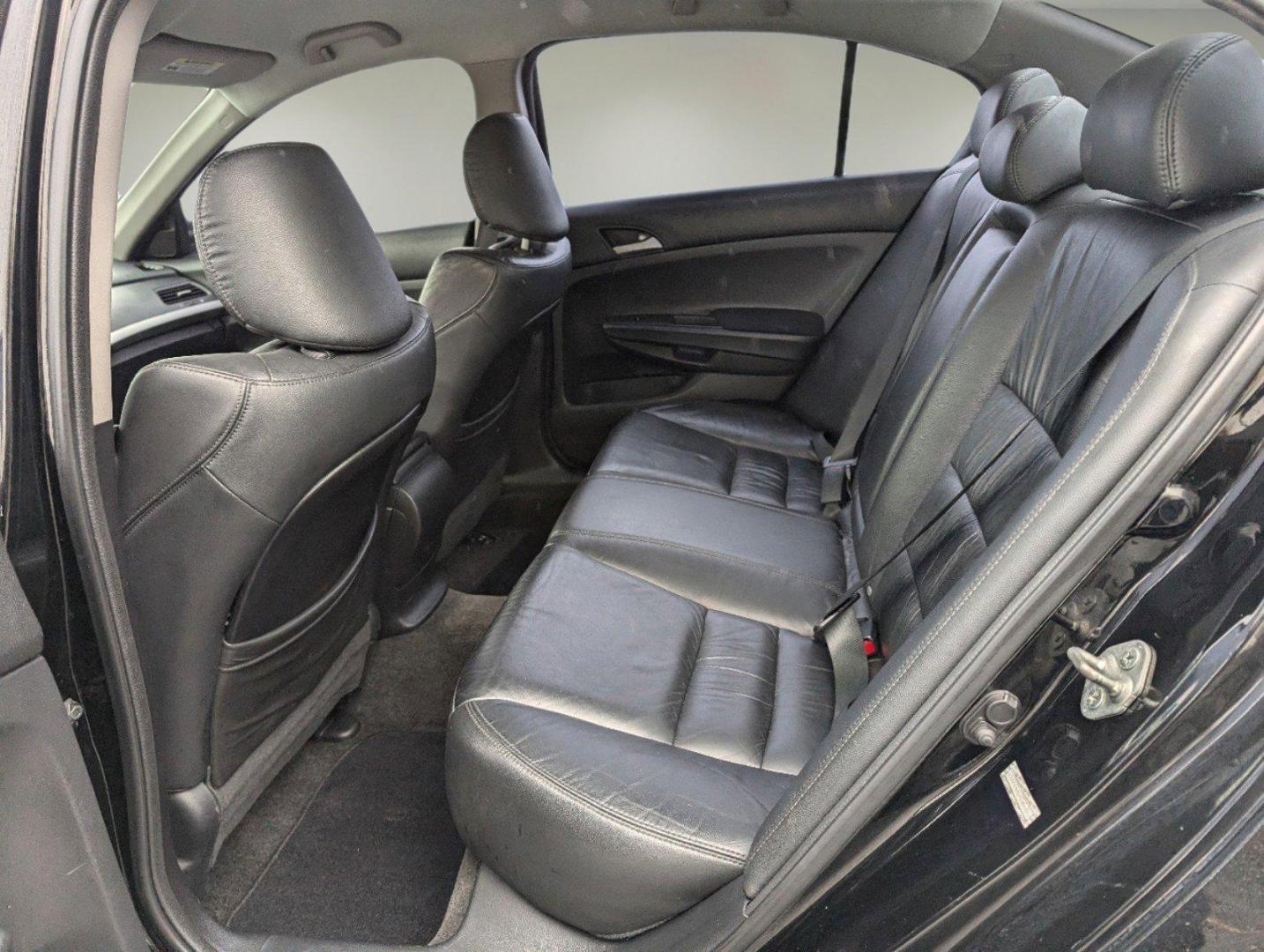 2012 Honda Accord Sdn SE (1HGCP2F66CA) with an Gas I4 2.4L/144 engine, 5-Speed Automatic transmission, located at 5115 14th Ave., Columbus, GA, 31904, (706) 323-0345, 32.511494, -84.971046 - 2012 Honda Accord Sdn SE - Photo#10