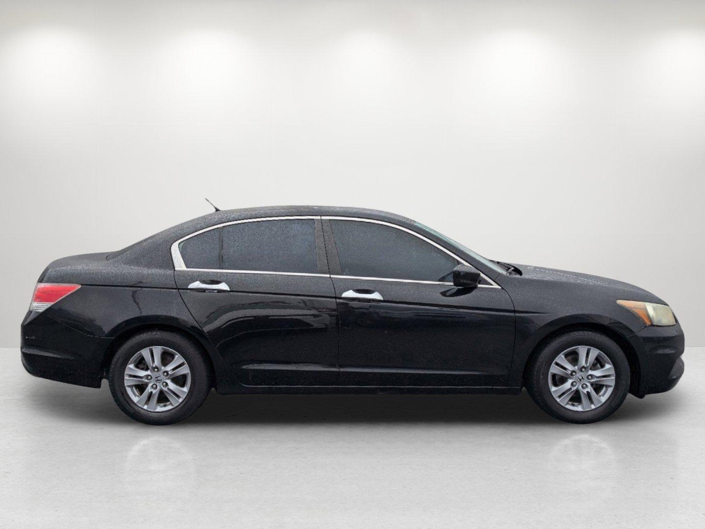 2012 Honda Accord Sdn SE (1HGCP2F66CA) with an Gas I4 2.4L/144 engine, 5-Speed Automatic transmission, located at 5115 14th Ave., Columbus, GA, 31904, (706) 323-0345, 32.511494, -84.971046 - 2012 Honda Accord Sdn SE - Photo#3