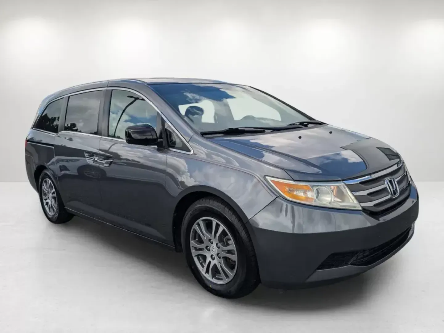 2012 Honda Odyssey EX-L (5FNRL5H68CB) with an Gas V6 3.5L/212 engine, 5-Speed Automatic transmission, located at 3959 U.S. 80 W, Phenix City, AL, 36870, (334) 297-4885, 32.469296, -85.135185 - **Discover the 2012 Honda Odyssey EX-L: Your Family's Next Adventure Awaits!**<br /> <br /> If you're on the lookout for a spacious, comfortable, and reliable vehicle that can effortlessly accommodate your family's needs, look no further than this stunning 2012 Honda Odyssey EX-L. Ideal for growing - Photo#2
