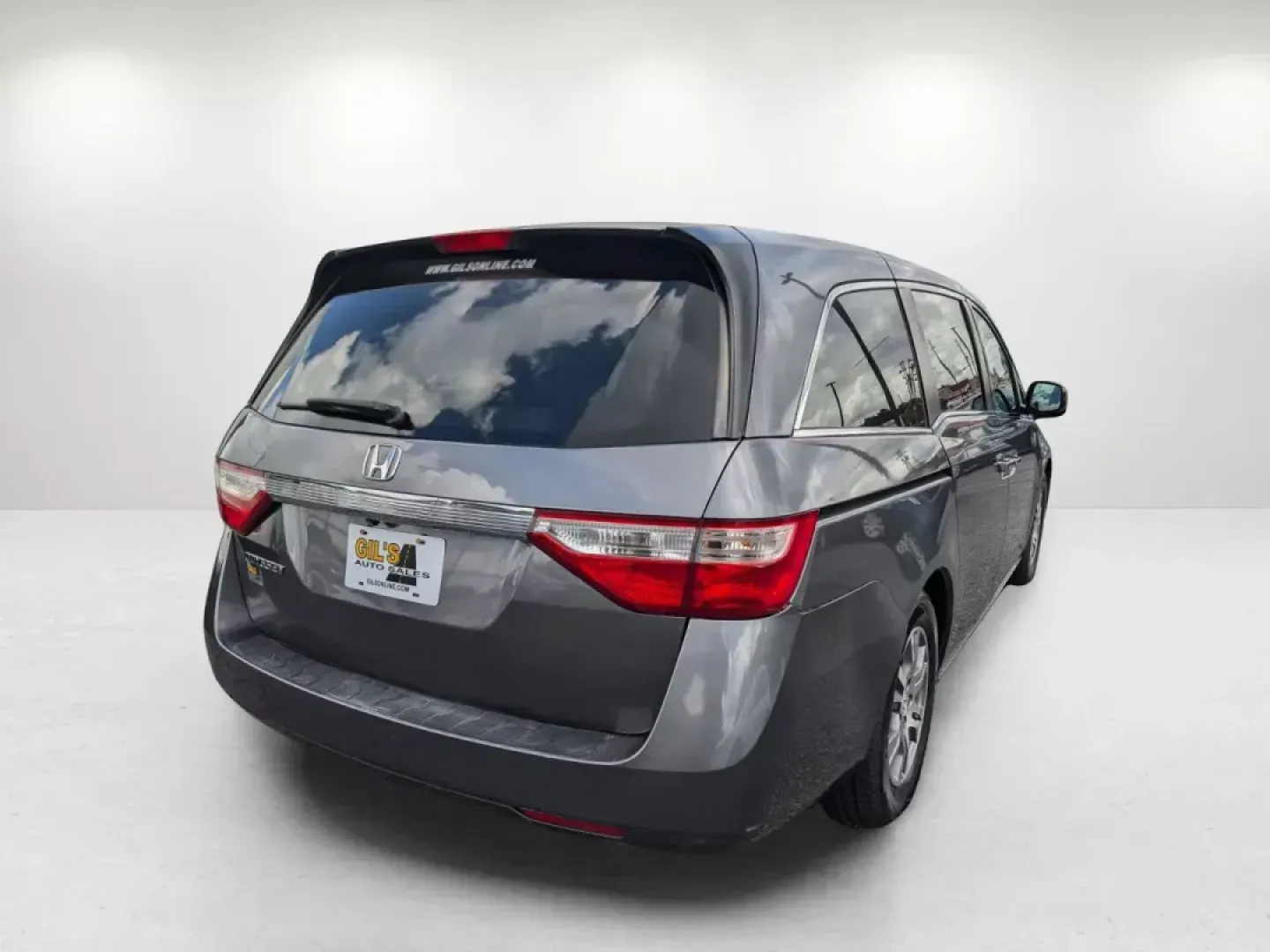 2012 Honda Odyssey EX-L (5FNRL5H68CB) with an Gas V6 3.5L/212 engine, 5-Speed Automatic transmission, located at 3959 U.S. 80 W, Phenix City, AL, 36870, (334) 297-4885, 32.469296, -85.135185 - **Discover the 2012 Honda Odyssey EX-L: Your Family's Next Adventure Awaits!**<br /> <br /> If you're on the lookout for a spacious, comfortable, and reliable vehicle that can effortlessly accommodate your family's needs, look no further than this stunning 2012 Honda Odyssey EX-L. Ideal for growing - Photo#4