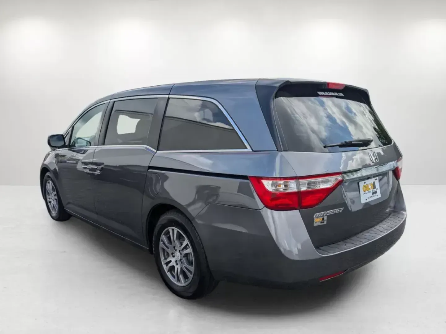 2012 Honda Odyssey EX-L (5FNRL5H68CB) with an Gas V6 3.5L/212 engine, 5-Speed Automatic transmission, located at 3959 U.S. 80 W, Phenix City, AL, 36870, (334) 297-4885, 32.469296, -85.135185 - **Discover the 2012 Honda Odyssey EX-L: Your Family's Next Adventure Awaits!**<br /> <br /> If you're on the lookout for a spacious, comfortable, and reliable vehicle that can effortlessly accommodate your family's needs, look no further than this stunning 2012 Honda Odyssey EX-L. Ideal for growing - Photo#6