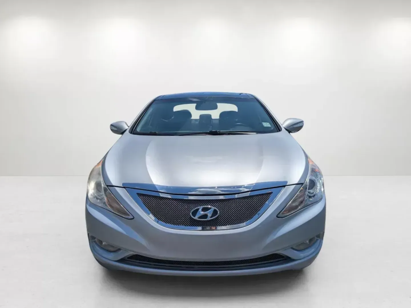 2012 /Gray Hyundai Sonata 2.4L Limited (5NPEC4AC4CH) with an Gas I4 2.4L/144 engine, 6-Speed Automatic w/manual shift transmission, located at 3959 U.S. 80 W, Phenix City, AL, 36870, (334) 297-4885, 32.469296, -85.135185 - 2012 Hyundai Sonata 2.4L Limited - Photo#0