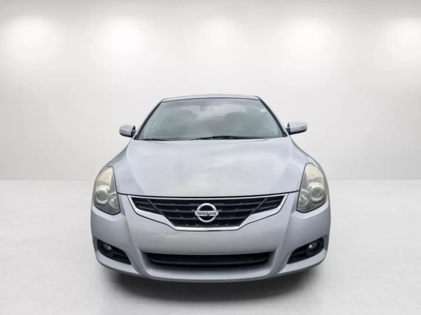2012 /Red Nissan Altima 3.5 SR (1N4BL2EP0CC) with an Other engine, located at 1430 Gateway Drive, Opelika, AL, 36801, (334) 239-0944, 32.637871, -85.409790 - **Unleash Your Everyday Adventure with the 2012 Nissan Altima 3.5 SR at Gils Auto in Phenix City!**<br /> <br /> Are you on the lookout for a stylish yet practical vehicle that complements your dynamic lifestyle? Look no further than the 2012 Nissan Altima 3.5 SR, now available at Gils Auto, your go - Photo#1