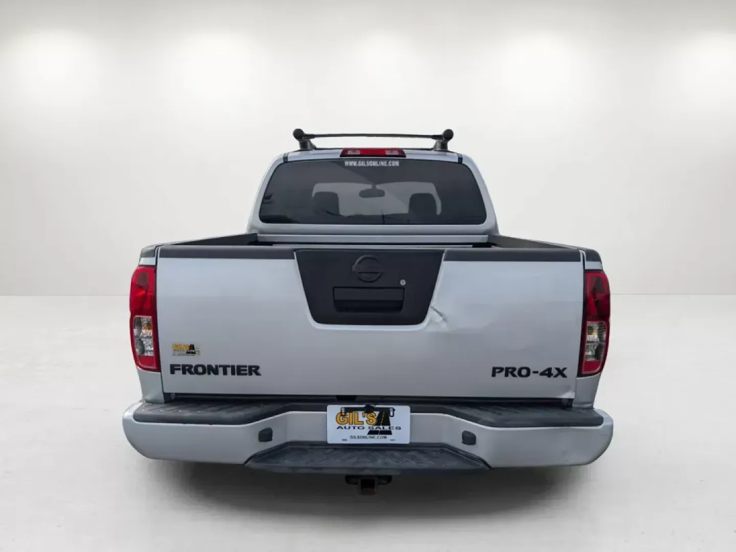 2012 /Graphite/Red Nissan Frontier PRO-4X (1N6AD0EV9CC) with an Gas V6 4.0L/241 engine, 5-Speed Automatic transmission, located at 3959 U.S. 80 W, Phenix City, AL, 36870, (334) 297-4885, 32.469296, -85.135185 - **Adventure Awaits with the 2012 Nissan Frontier PRO-4X: Perfect for Weekend Getaways and Daily Commutes!**<br /> <br /> Are you searching for a reliable vehicle that can seamlessly transition from your daily commute to weekend adventures? Look no further! The 2012 Nissan Frontier PRO-4X is the ulti - Photo#5