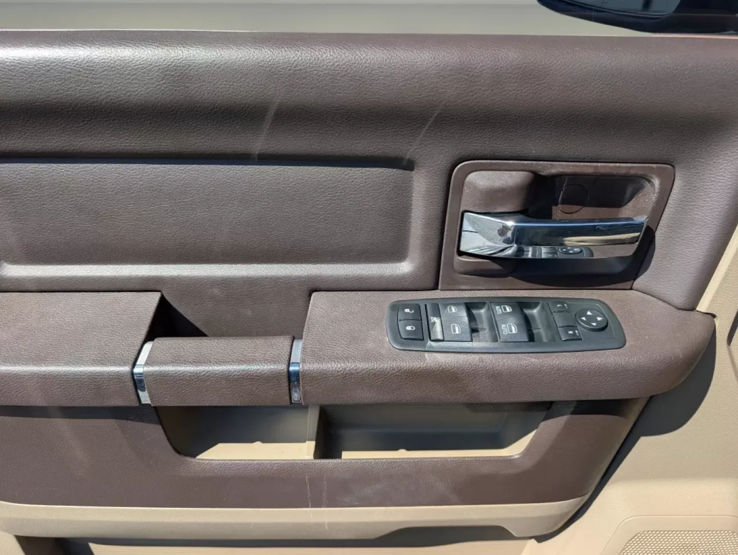 2012 /Light Pebble Beige/Bark Brown Ram 1500 Big Horn (1C6RD6LT3CS) with an Other engine, located at 3959 U.S. 80 W, Phenix City, AL, 36870, (334) 297-4885, 32.469296, -85.135185 - Are you in the market for a reliable truck that can handle everything from family adventures to weekend projects? Look no further than this 2012 Ram 1500 Big Horn, ready to take your lifestyle to the next level. Ideal for those who need a dependable vehicle with a touch of comfort and style, this cr - Photo#9